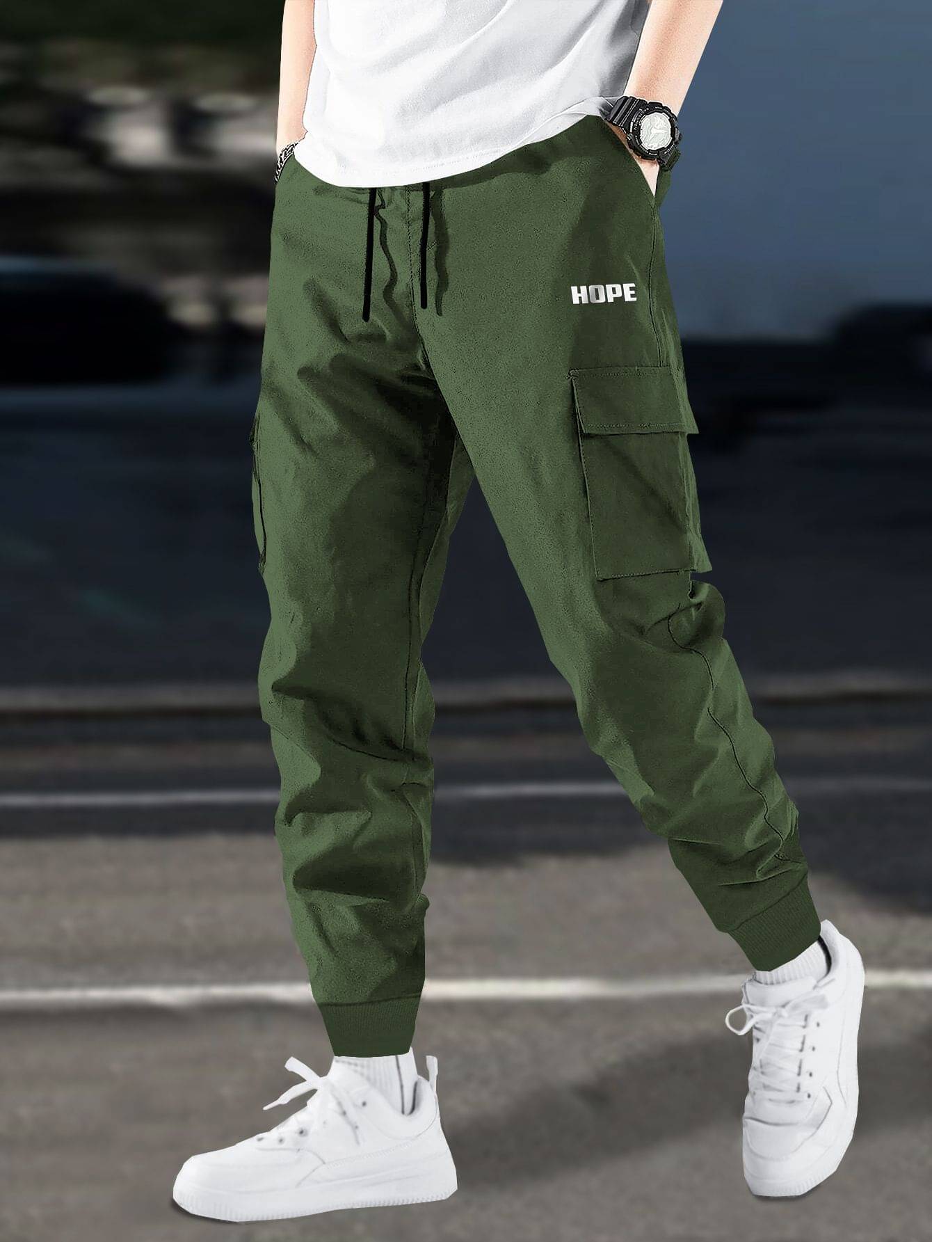     			Tripr Regular Men's Cargos - Dark Green ( Pack of 1 )