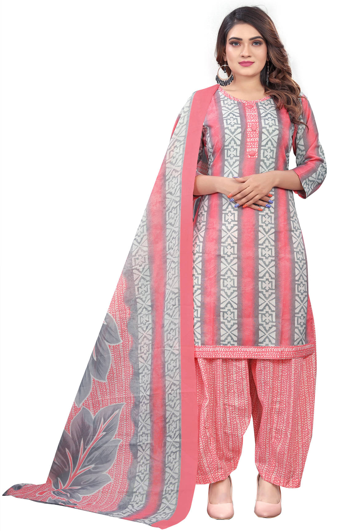 VihaanExim Women Cotton Blend Printed Straight Kurti With Patiala Salwar ( Peach ) VihaanExim Women Cotton Blend Printed Straight Kurti With Patiala Salwar ( Peach )