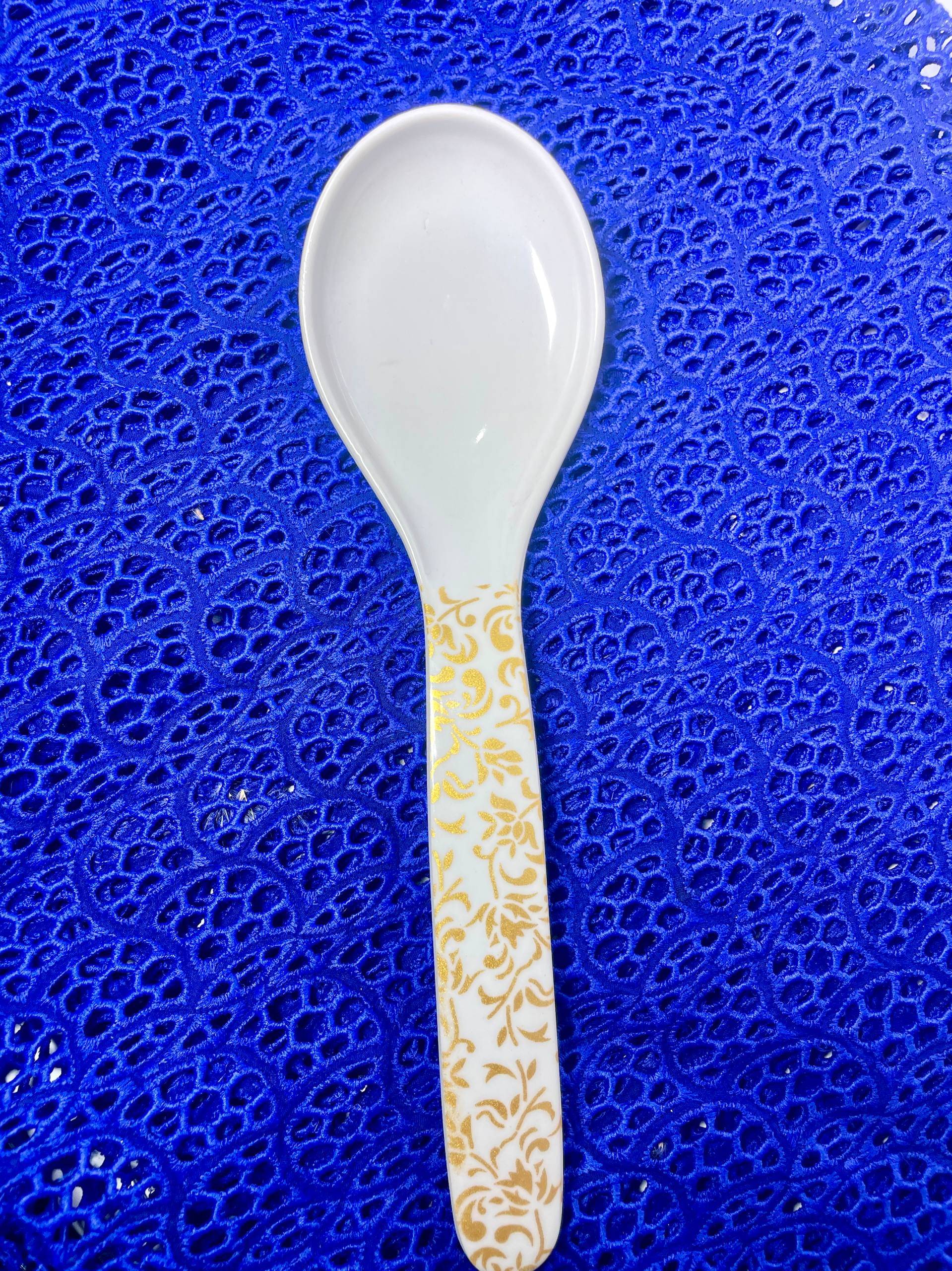     			klassy finds soupspoon-001 Printed Ceramic Dinner Set ( Pack of 1 ) White
