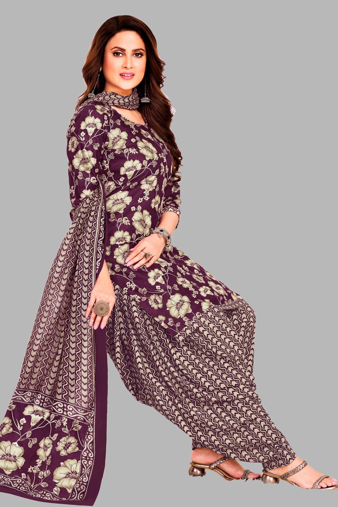     			shree jeenmata collection Women Cotton Printed Straight Kurti With Patiala Salwar ( Purple )