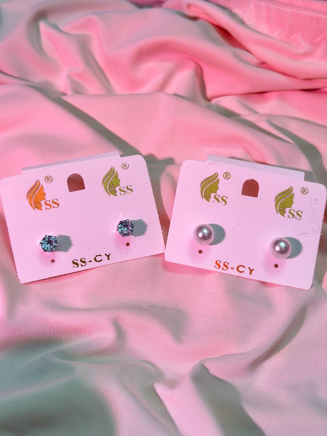     			ADOREX Black Stud Earrings ( Pack of 1 )