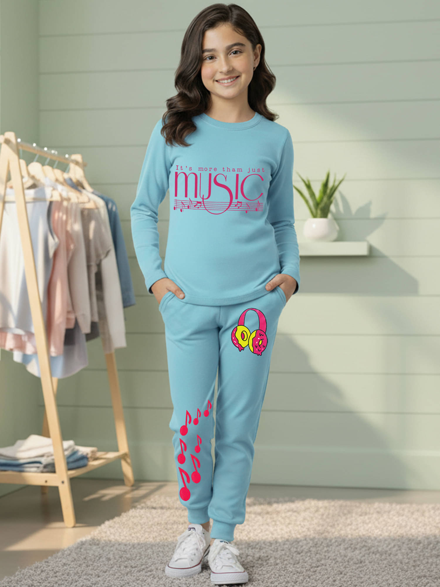     			Kuchipoo Pack of 1 Girls Cotton Blend T-shirt & Trackpants ( Multicolor 1 )