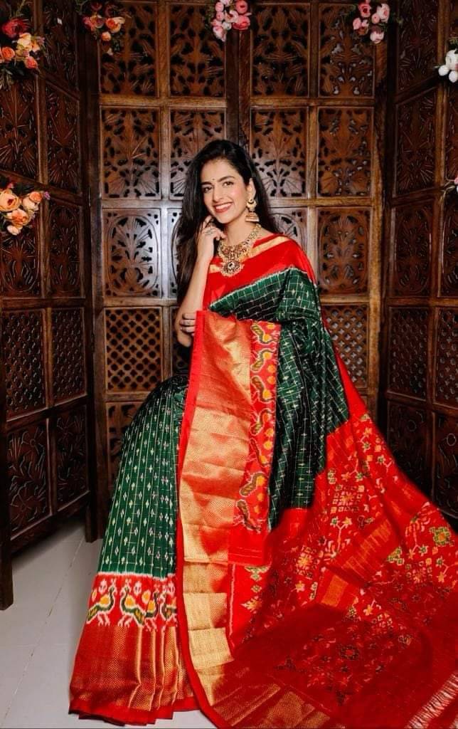     			LAXMI SILK MILLS Cotton Silk Printed Patola Saree With Unstitched Blouse Piece ( Green )