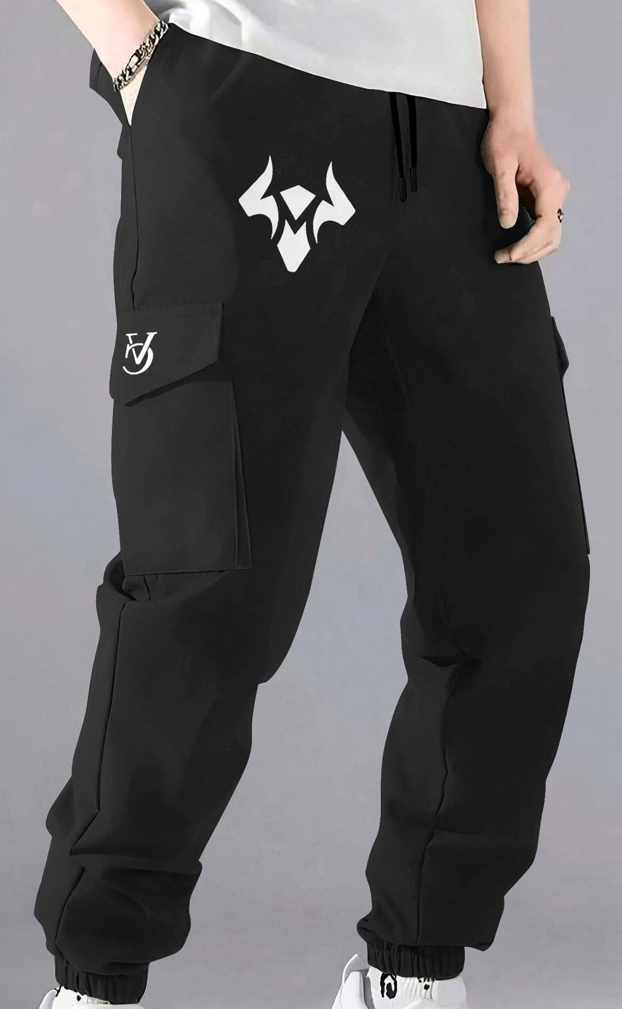 VCANEE Black Cotton Blend Men's Trackpants ( Pack of 1 ) VCANEE Black Cotton Blend Men's Trackpants ( Pack of 1 )