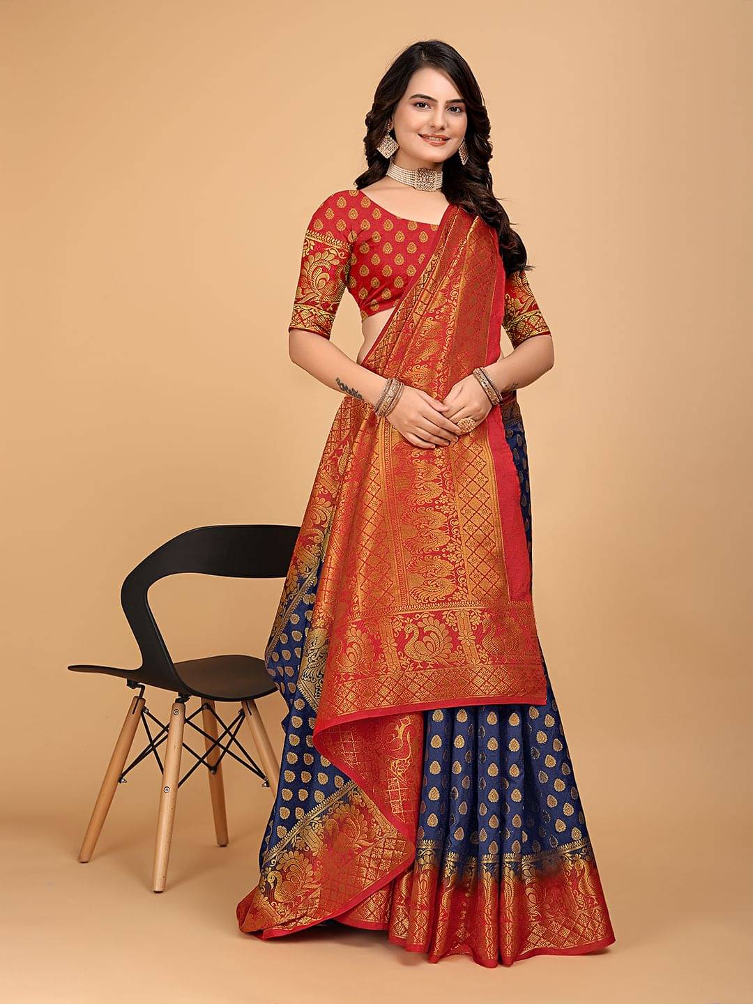 Pionex Cotton Silk Woven Banarasi saree With Unstitched Blouse Piece ( Navy Blue ) Pionex Cotton Silk Woven Banarasi saree With Unstitched Blouse Piece ( Navy Blue )