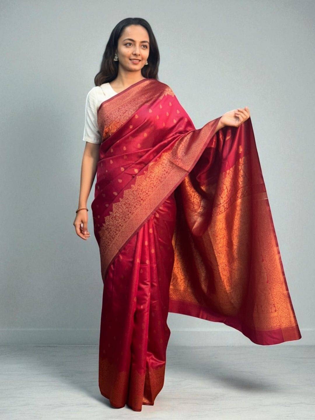 Pionex Cotton Silk Woven Kanjeevaram Sarees With Unstitched Blouse Piece ( Pink ) Pionex Cotton Silk Woven Kanjeevaram Sarees With Unstitched Blouse Piece ( Pink )