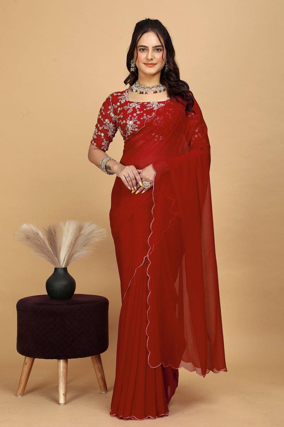     			Pionex Georgette Embroidered Regular Saree With Unstitched Blouse Piece ( Red )