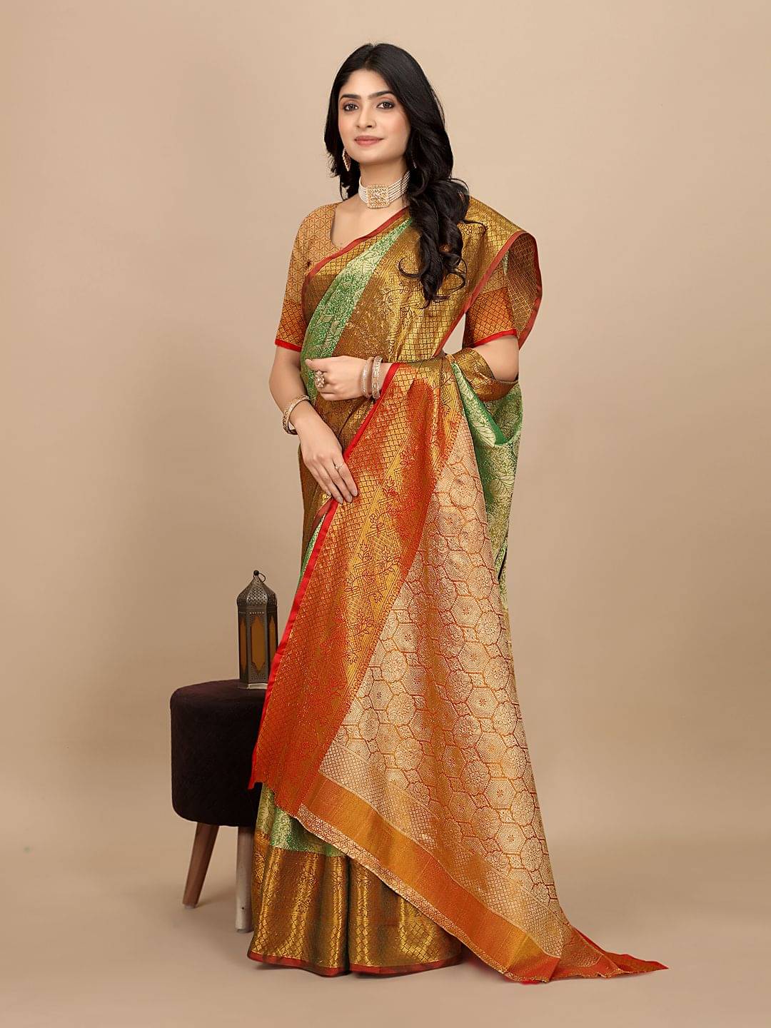     			Pionex Jacquard Self Design Banarasi saree With Unstitched Blouse Piece ( Green )