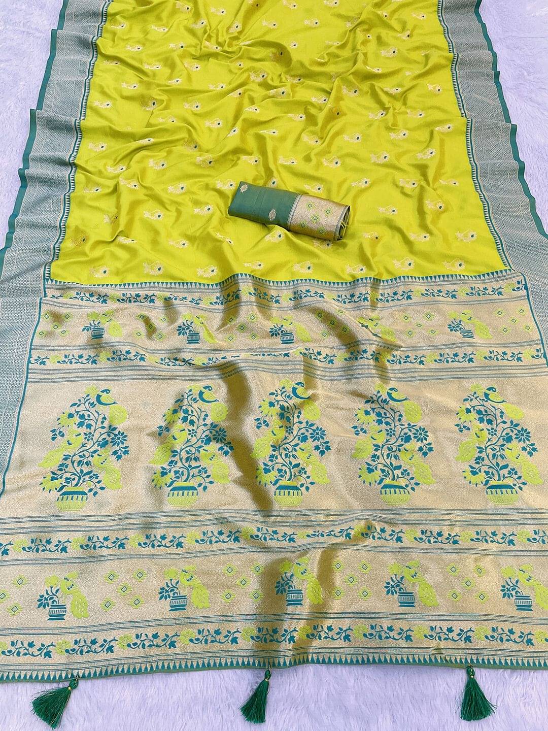     			Pionex Jacquard Self Design Paithani Sarees With Unstitched Blouse Piece ( Light Green )
