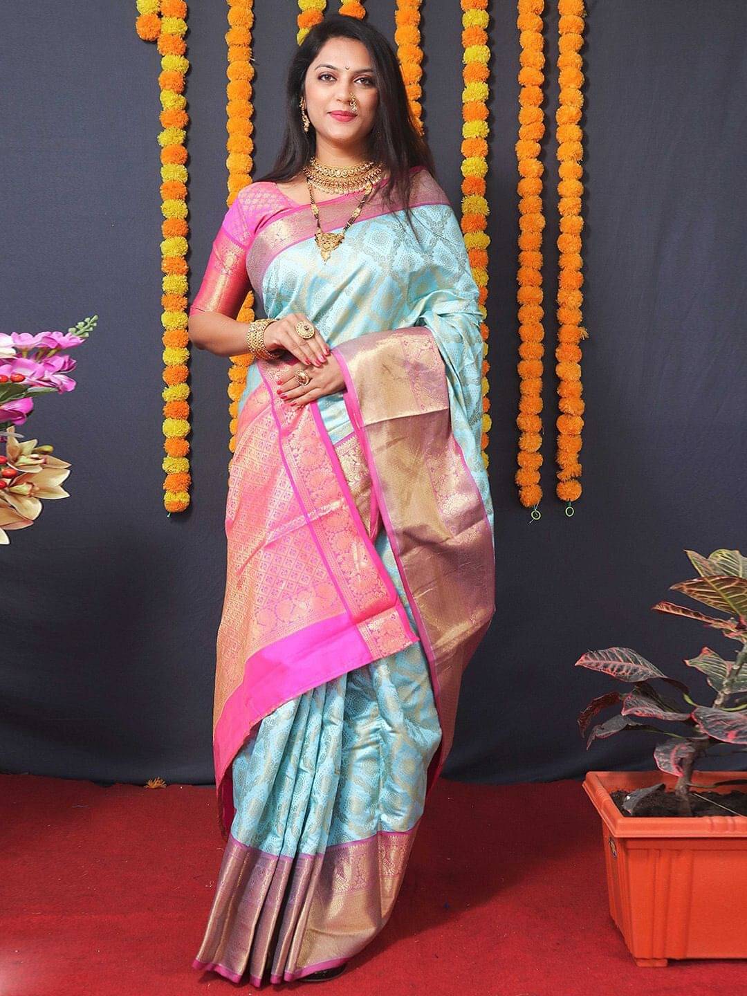 Pionex Jacquard Woven Banarasi saree With Unstitched Blouse Piece ( Light Blue ) Pionex Jacquard Woven Banarasi saree With Unstitched Blouse Piece ( Light Blue )