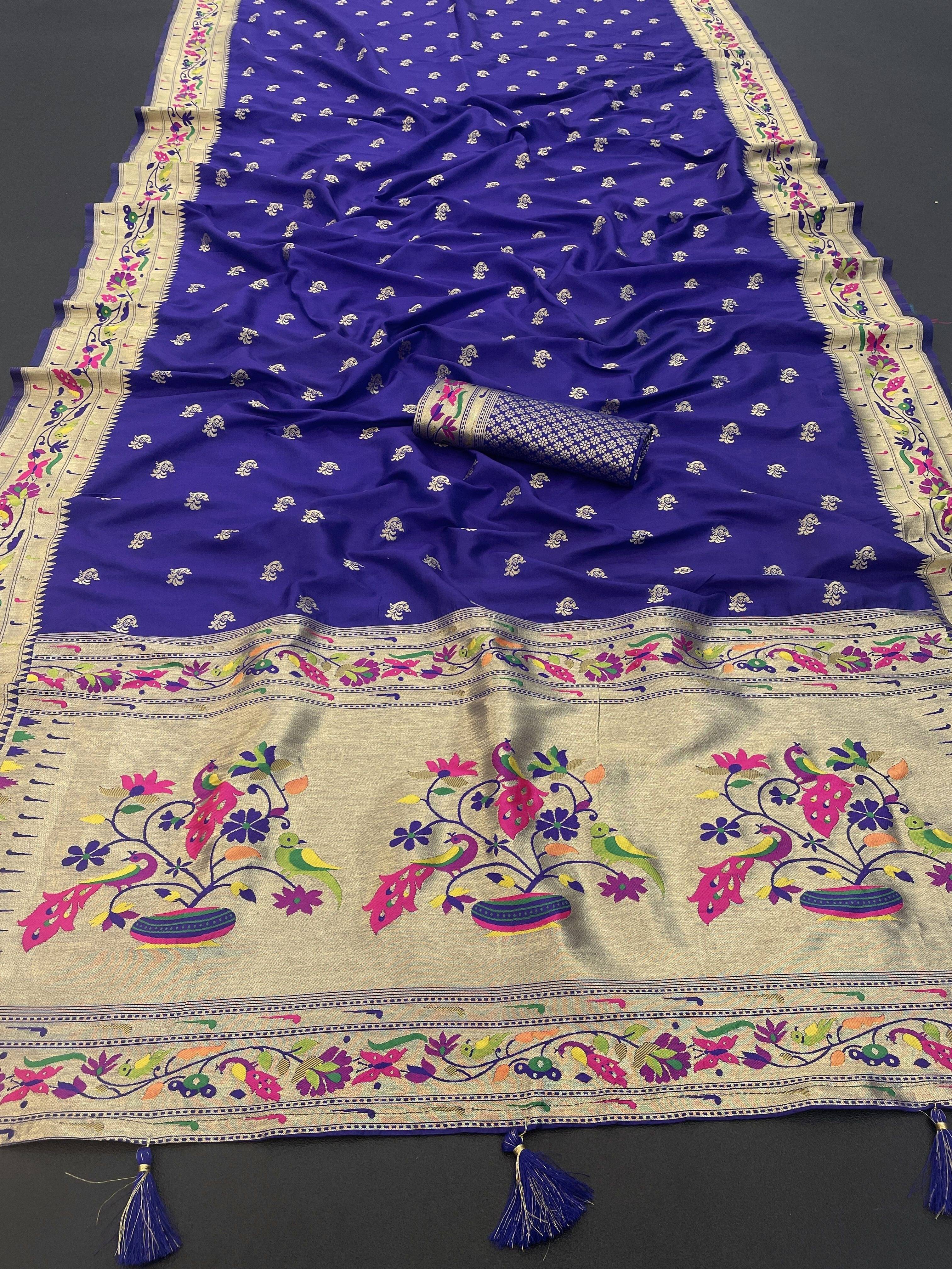 Pionex Jacquard Woven Paithani Sarees With Unstitched Blouse Piece ( Navy Blue ) Pionex Jacquard Woven Paithani Sarees With Unstitched Blouse Piece ( Navy Blue )