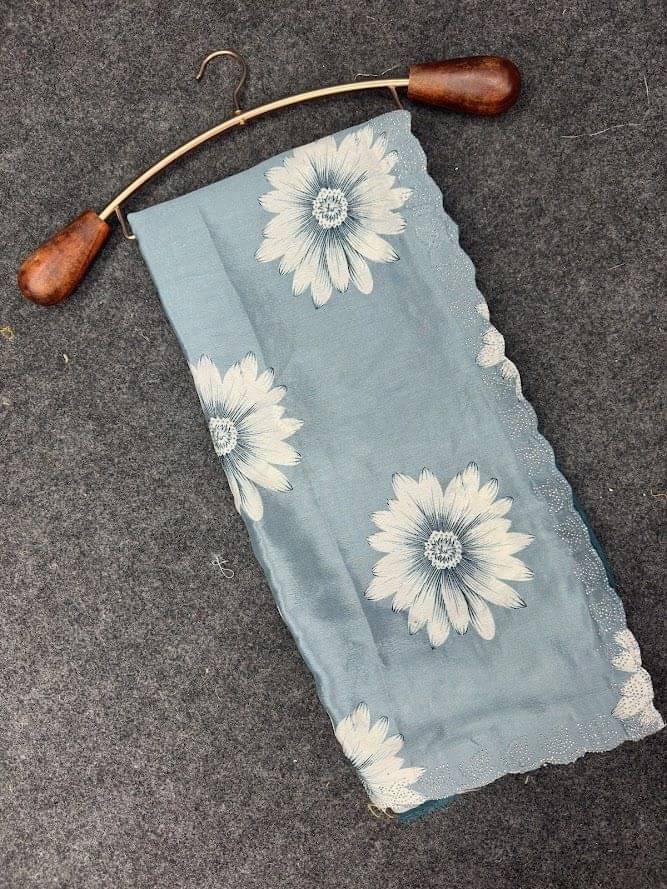 Pionex Silk Blend Printed Regular Saree With Unstitched Blouse Piece ( Light Green ) Pionex Silk Blend Printed Regular Saree With Unstitched Blouse Piece ( Light Green )