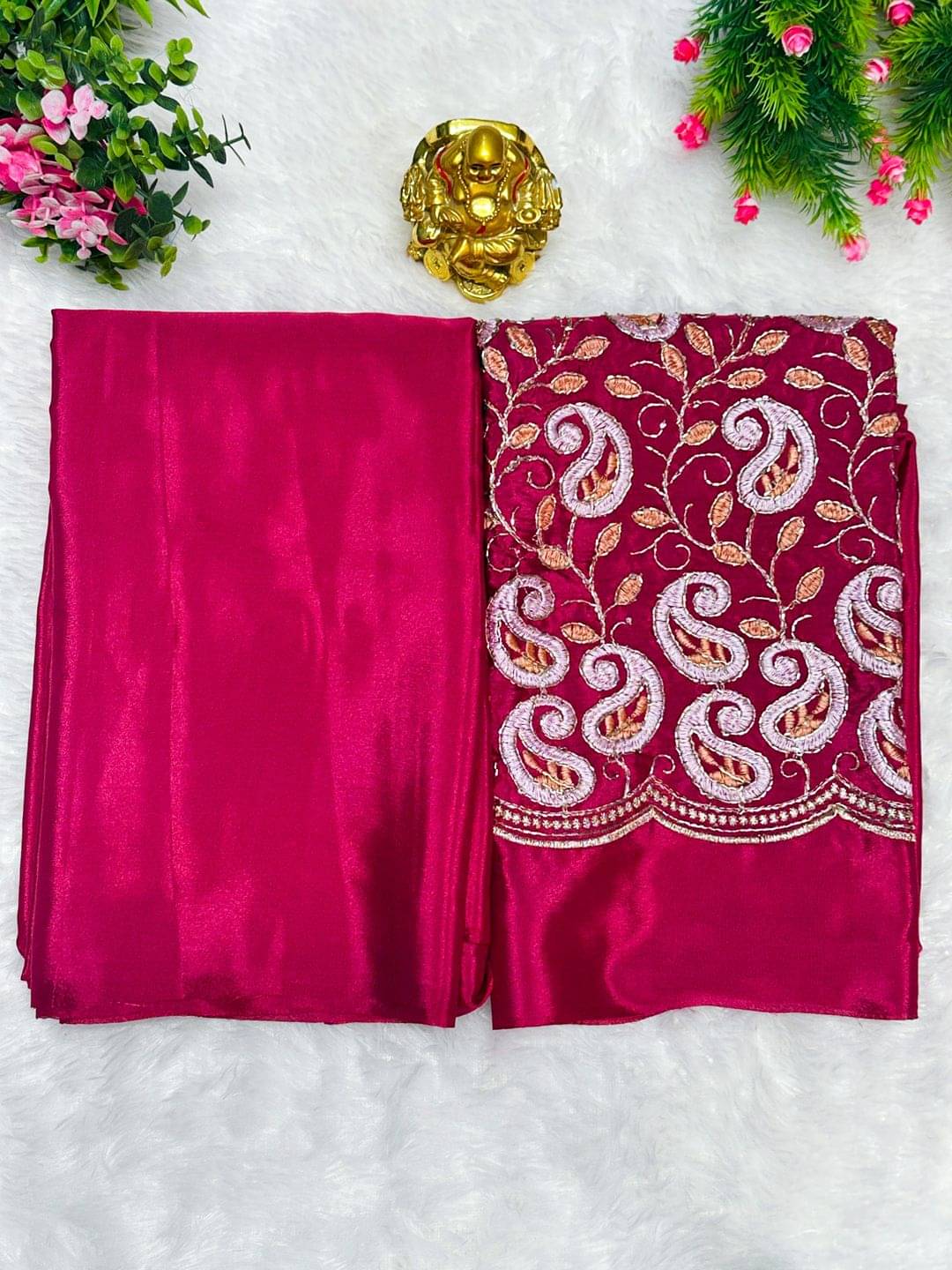 Pionex Silk Blend Solid Regular Saree With Unstitched Blouse Piece ( Pink ) Pionex Silk Blend Solid Regular Saree With Unstitched Blouse Piece ( Pink )