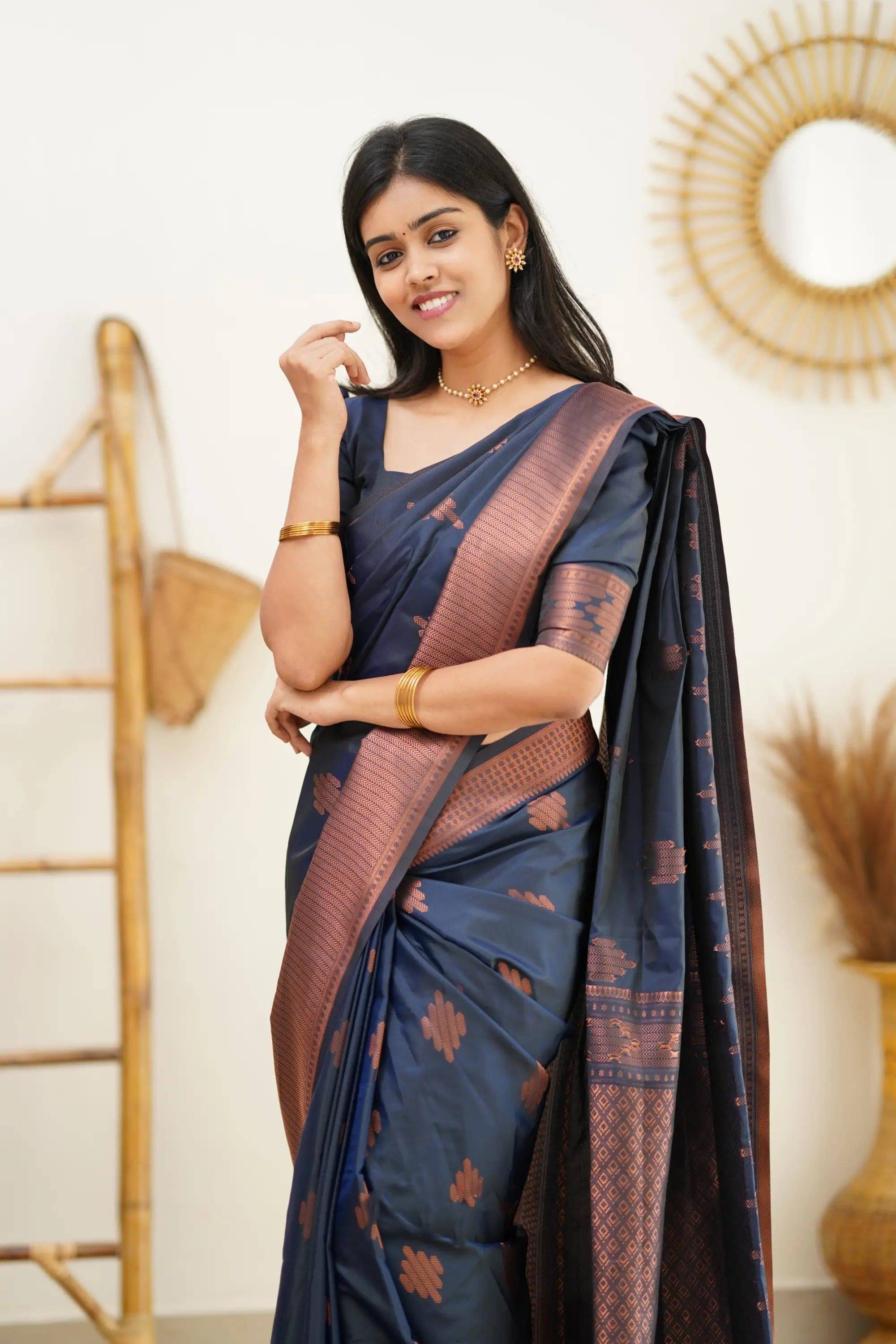     			Pionex Silk Blend Woven Kanjeevaram Sarees With Unstitched Blouse Piece ( Navy Blue )