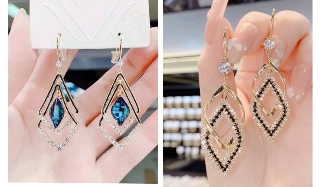     			Yugosmile Golden Drop Earrings ( Pack of 2 )