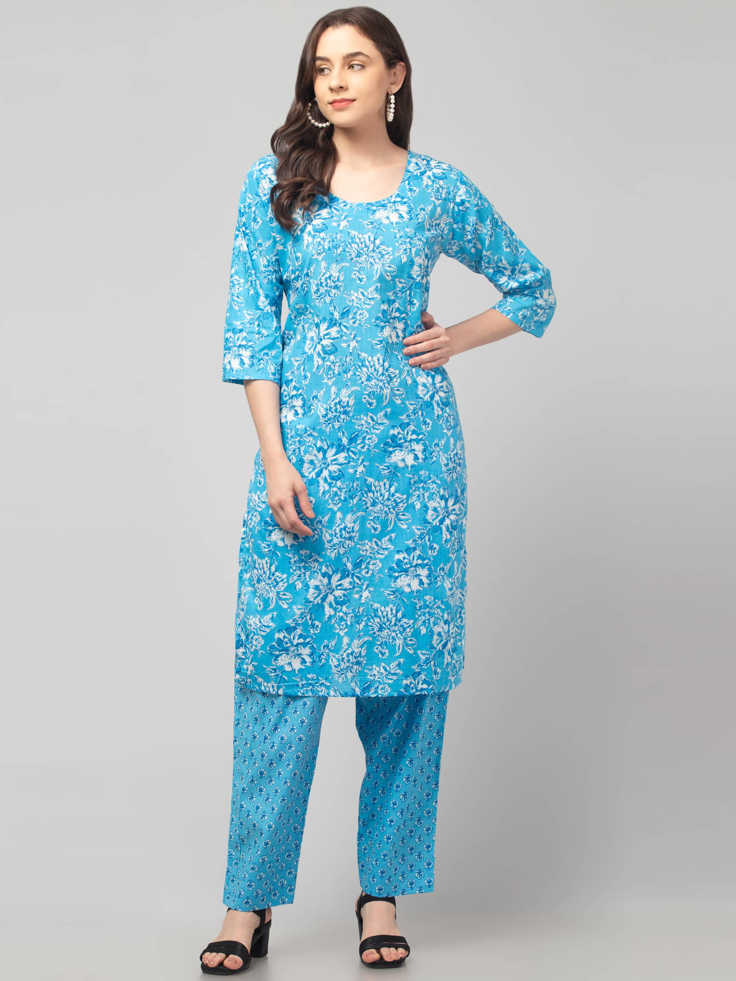     			Aura Glam Women Cotton Printed Anarkali Kurti With Pants ( Light Blue )