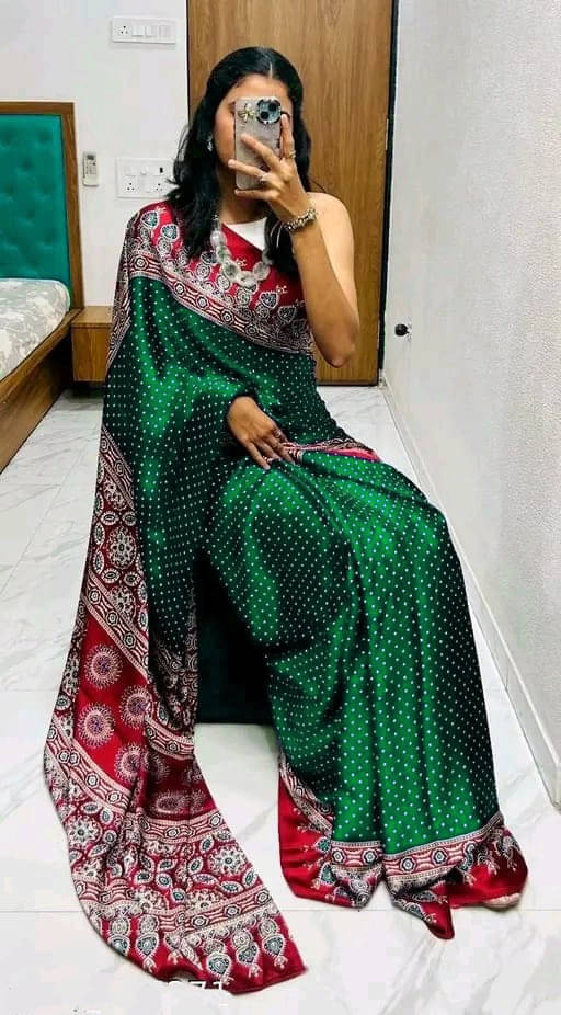 Bhuwal Fashion Art Silk Printed Banarasi saree With Unstitched Blouse Piece ( Green ) Bhuwal Fashion Art Silk Printed Banarasi saree With Unstitched Blouse Piece ( Green )