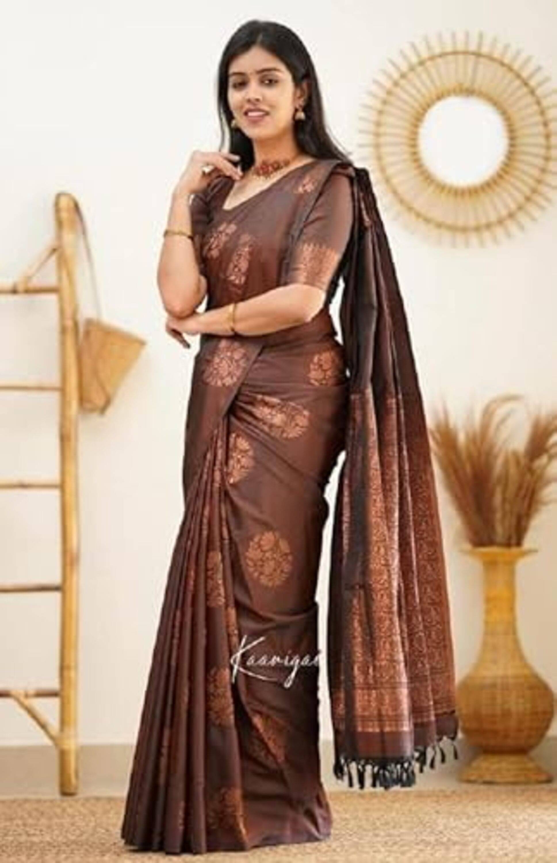 KIVERA Silk Blend Woven Banarasi saree With Unstitched Blouse Piece ( Coffee ) KIVERA Silk Blend Woven Banarasi saree With Unstitched Blouse Piece ( Coffee )