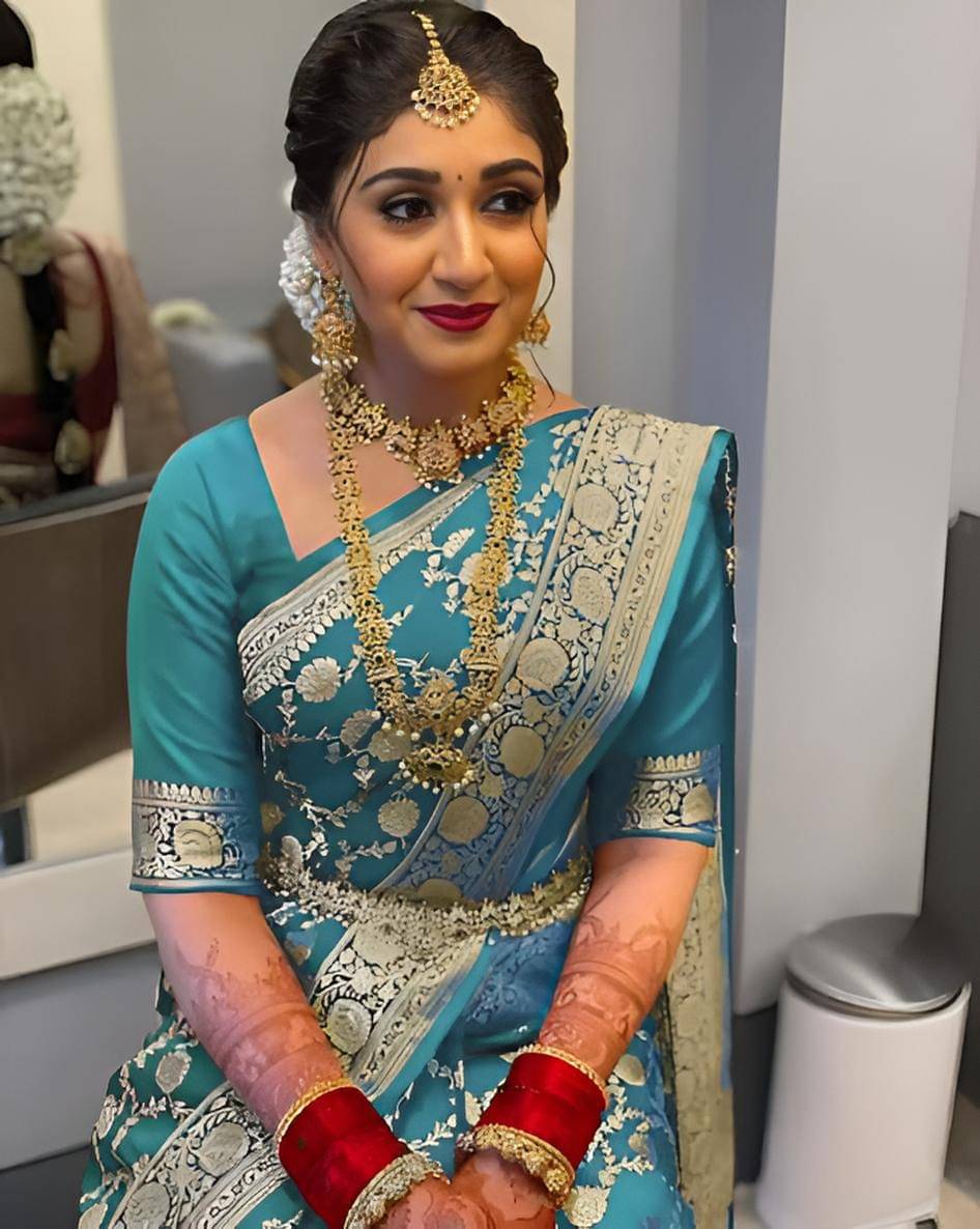 KIVERA Silk Blend Woven Design Banarasi saree With Unstitched Blouse Piece ( Rama ) KIVERA Silk Blend Woven Design Banarasi saree With Unstitched Blouse Piece ( Rama )