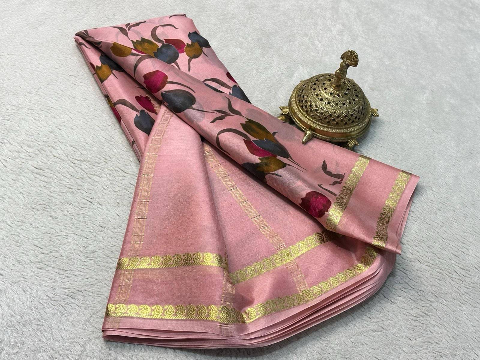     			LAXMI SILK MILLS Crepe Woven Design Mysore Silk Sarees With Unstitched Blouse Piece ( Pink )