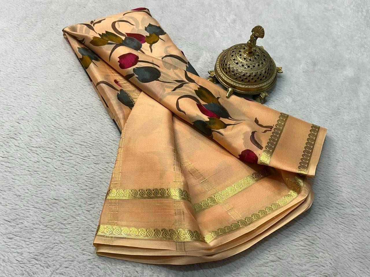     			LAXMI SILK MILLS Crepe Woven Design Mysore Silk Sarees With Unstitched Blouse Piece ( Orange )