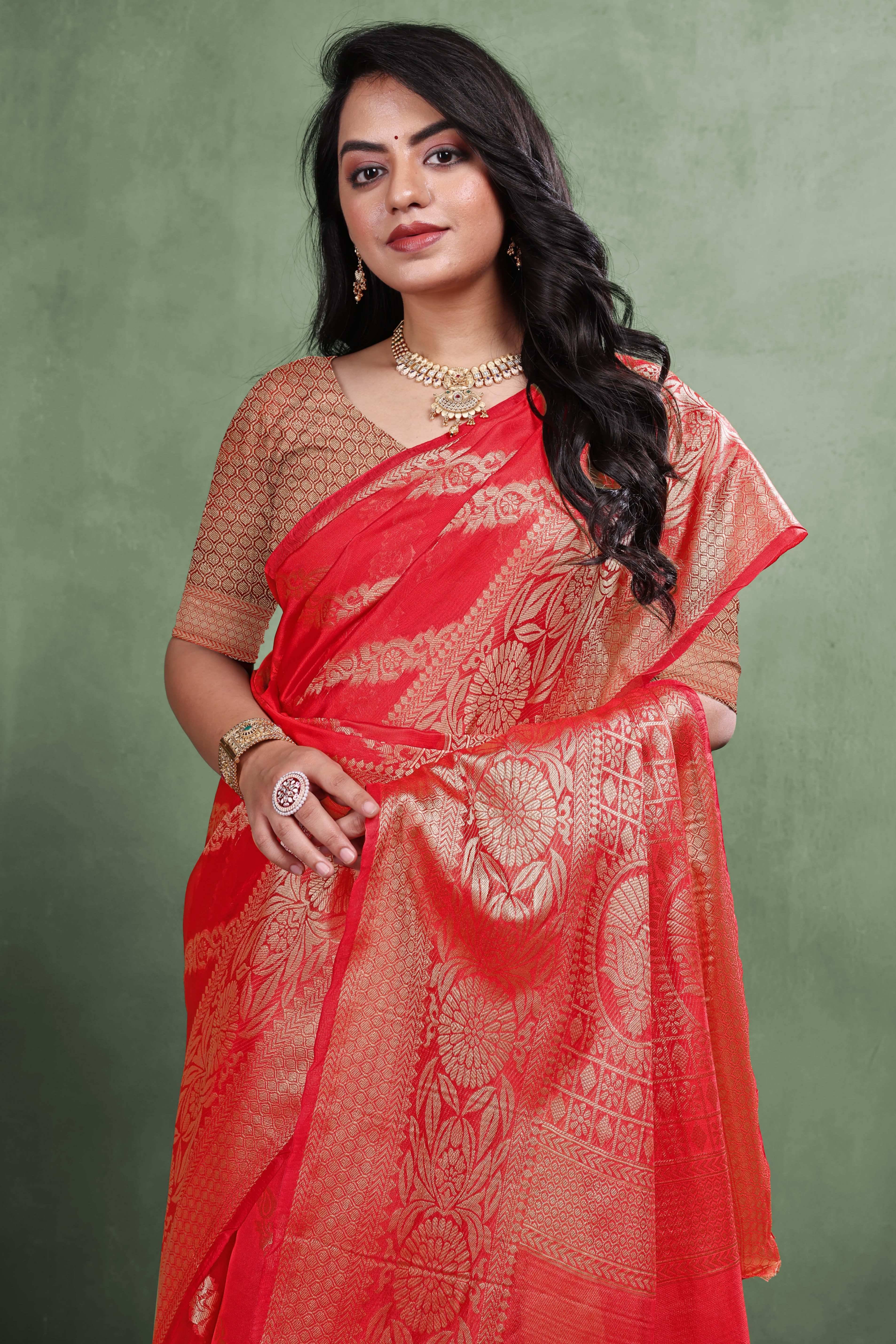 Niwaa Organza Woven Banarasi saree With Unstitched Blouse Piece ( Red ) Niwaa Organza Woven Banarasi saree With Unstitched Blouse Piece ( Red )