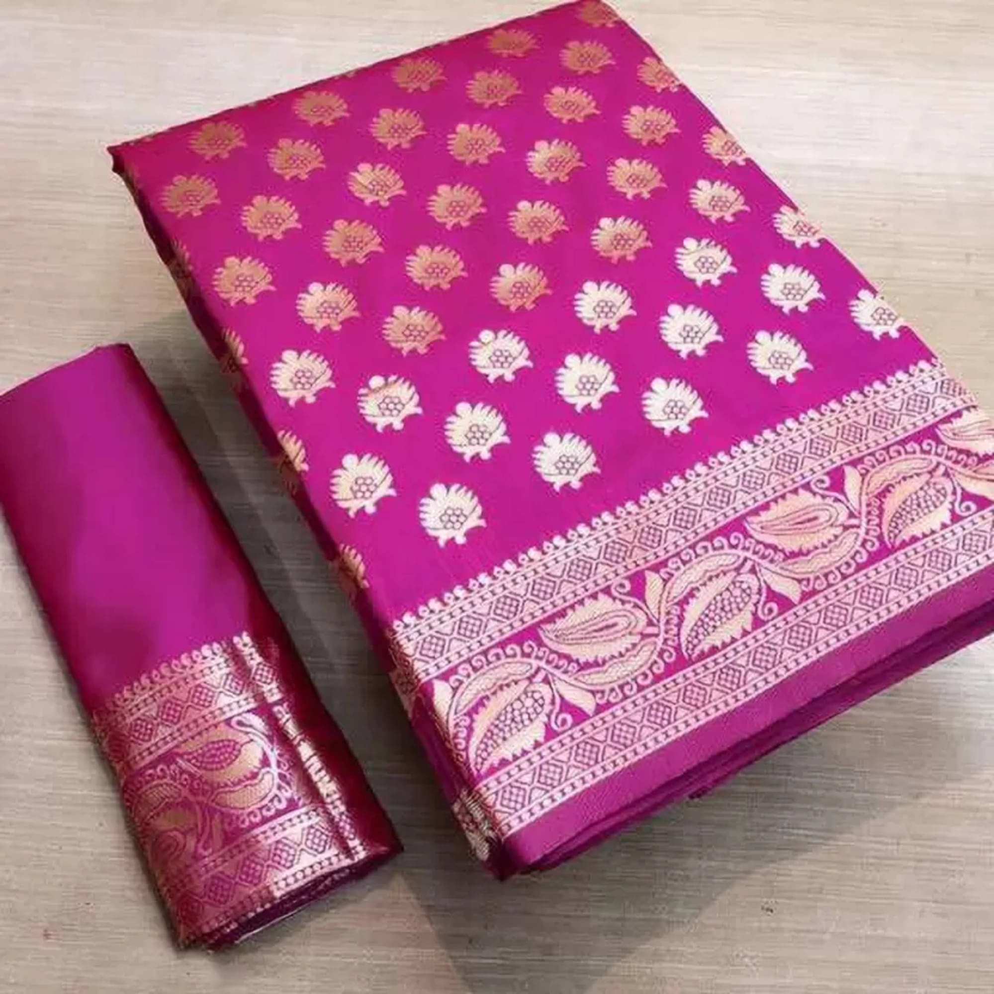KIVERA Silk Blend Woven Design Banarasi saree With Unstitched Blouse Piece ( Rani ) KIVERA Silk Blend Woven Design Banarasi saree With Unstitched Blouse Piece ( Rani )