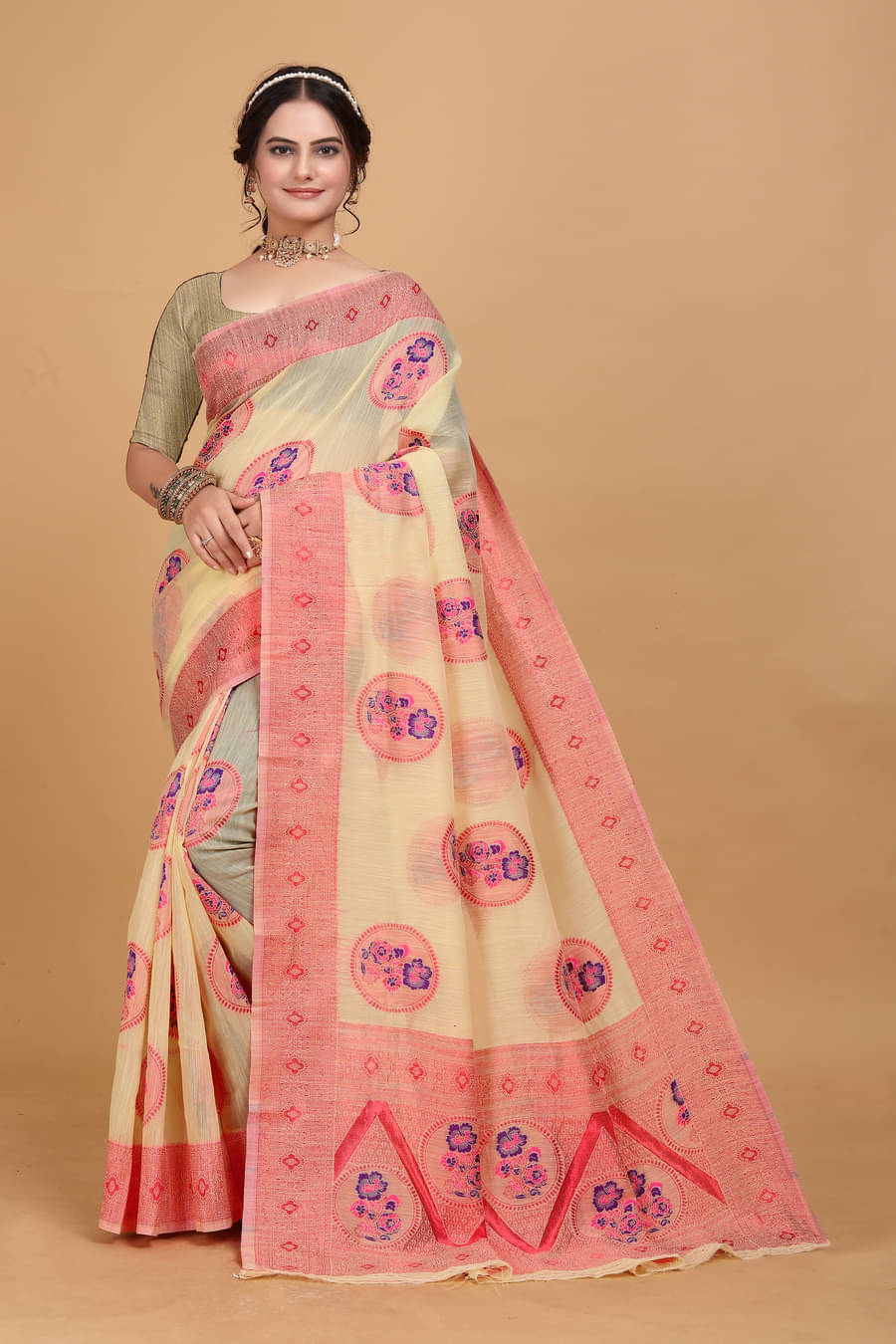     			KIVERA Silk Blend Woven Design Banarasi saree With Unstitched Blouse Piece ( Yellow )