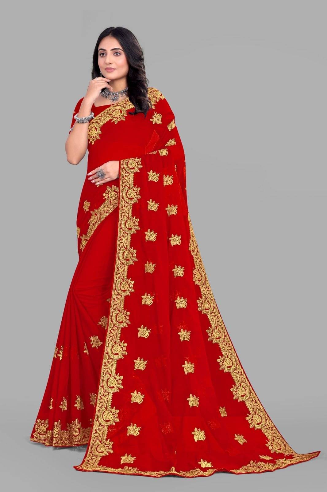     			Rellaxa Waves Georgette Embroidered Regular Saree With Unstitched Blouse Piece ( Red )