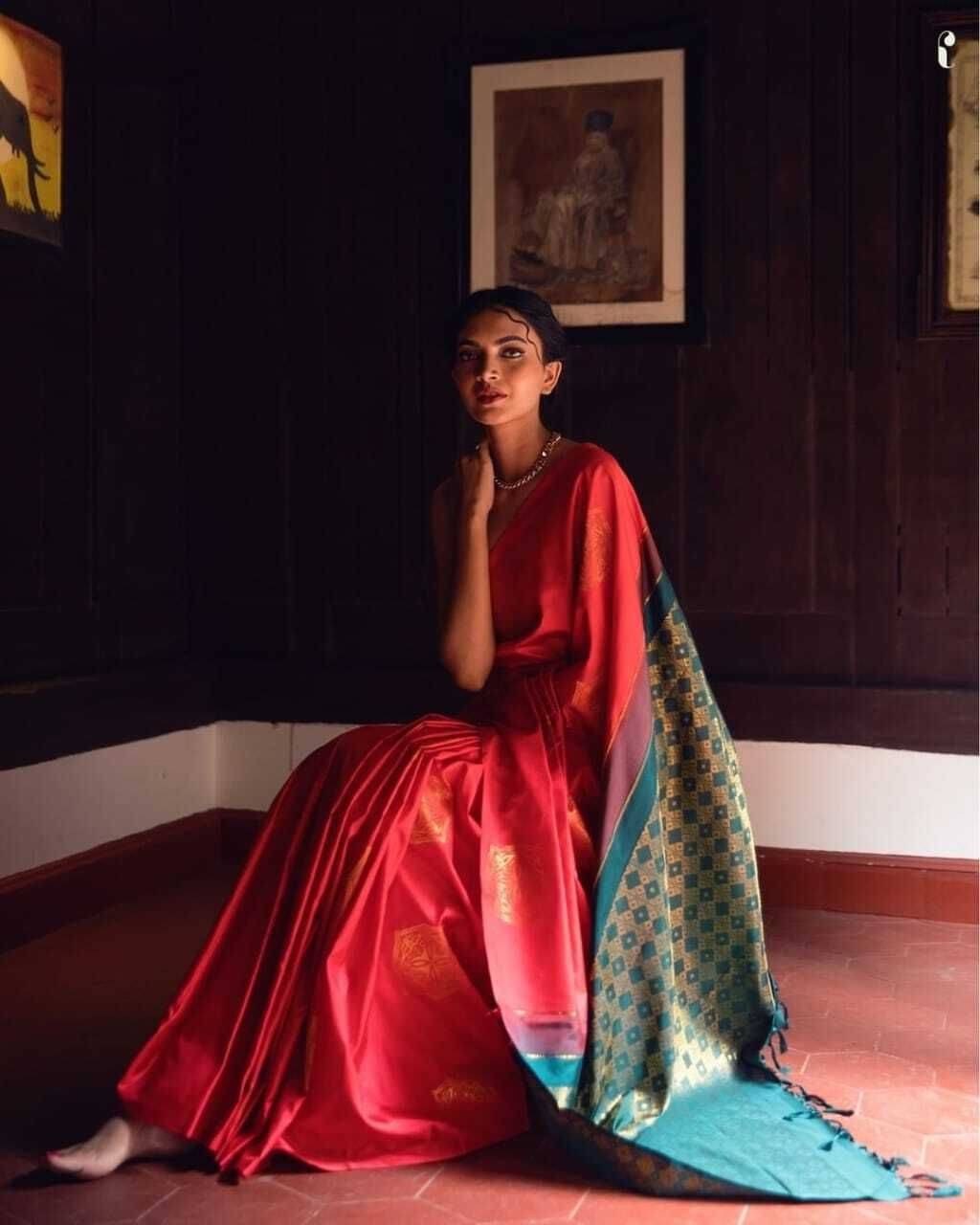 dravya womens Jacquard Woven Banarasi saree With Unstitched Blouse Piece ( Red ) dravya womens Jacquard Woven Banarasi saree With Unstitched Blouse Piece ( Red )