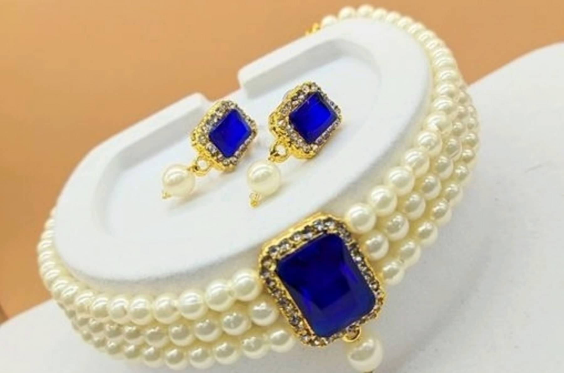     			JEWEL Blue Alloy Necklace Set ( Pack of 1 )