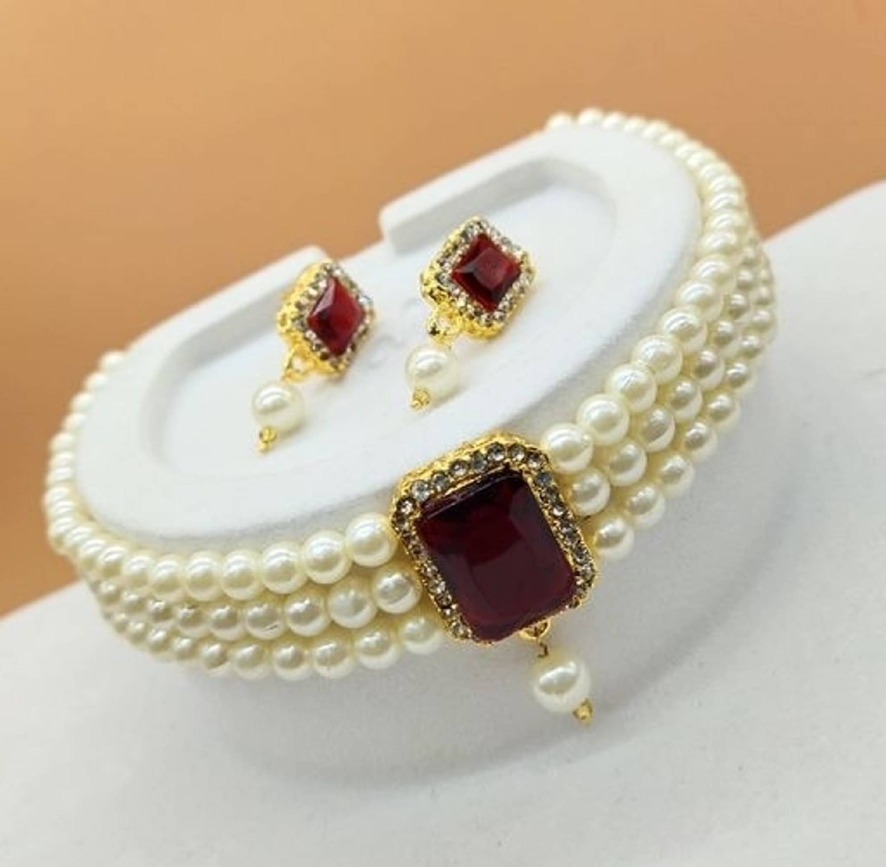     			JEWEL Maroon Alloy Necklace Set ( Pack of 1 )