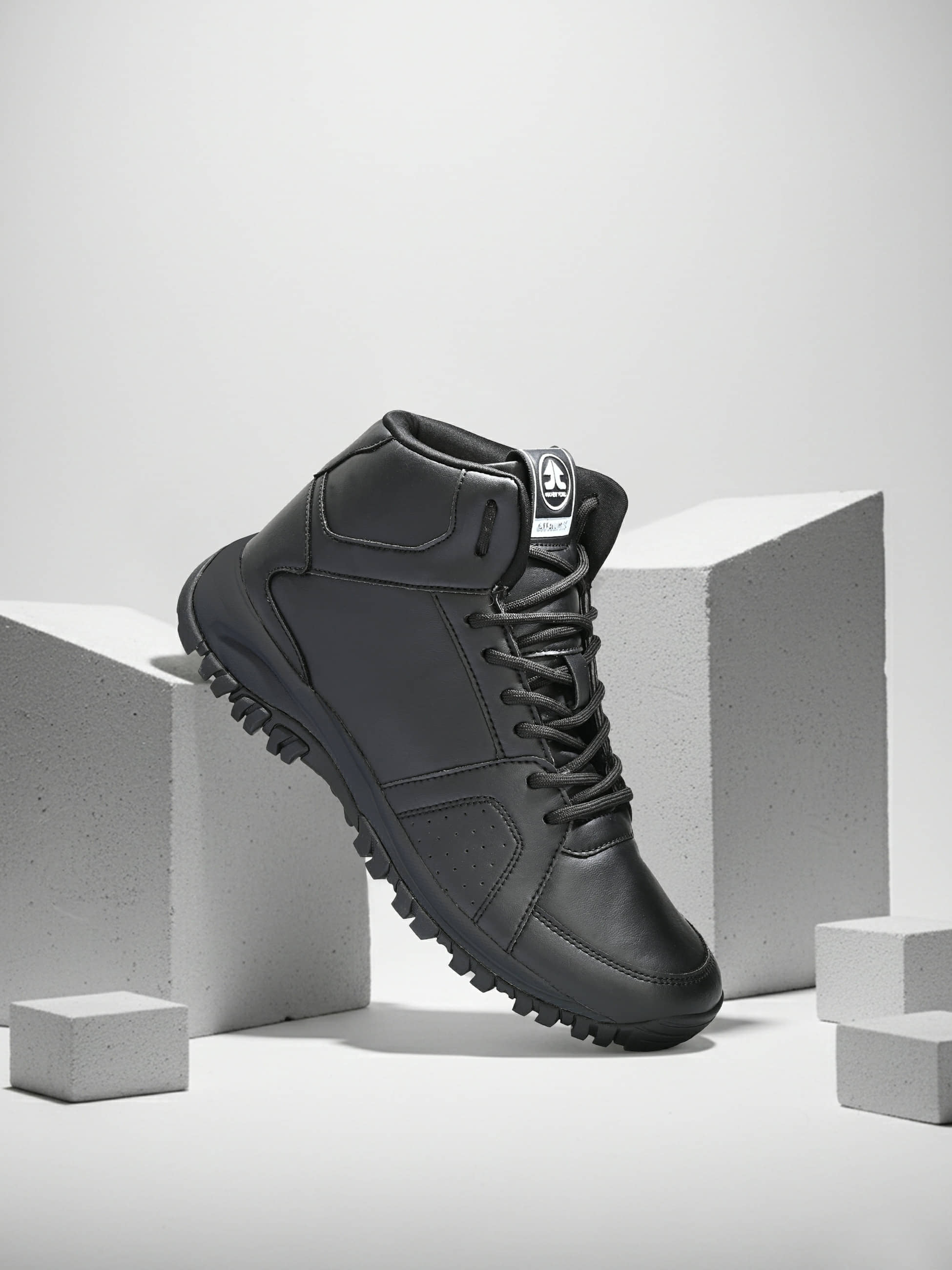 OFF LIMITS SANFORD Black Hiking Shoes