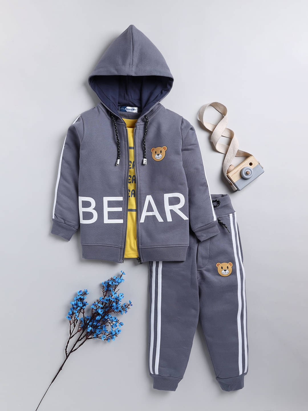     			Mom's Love Graphic Printed Fleece Sets & Suits For Infant Boys (Charcoal, Pack Of 1)