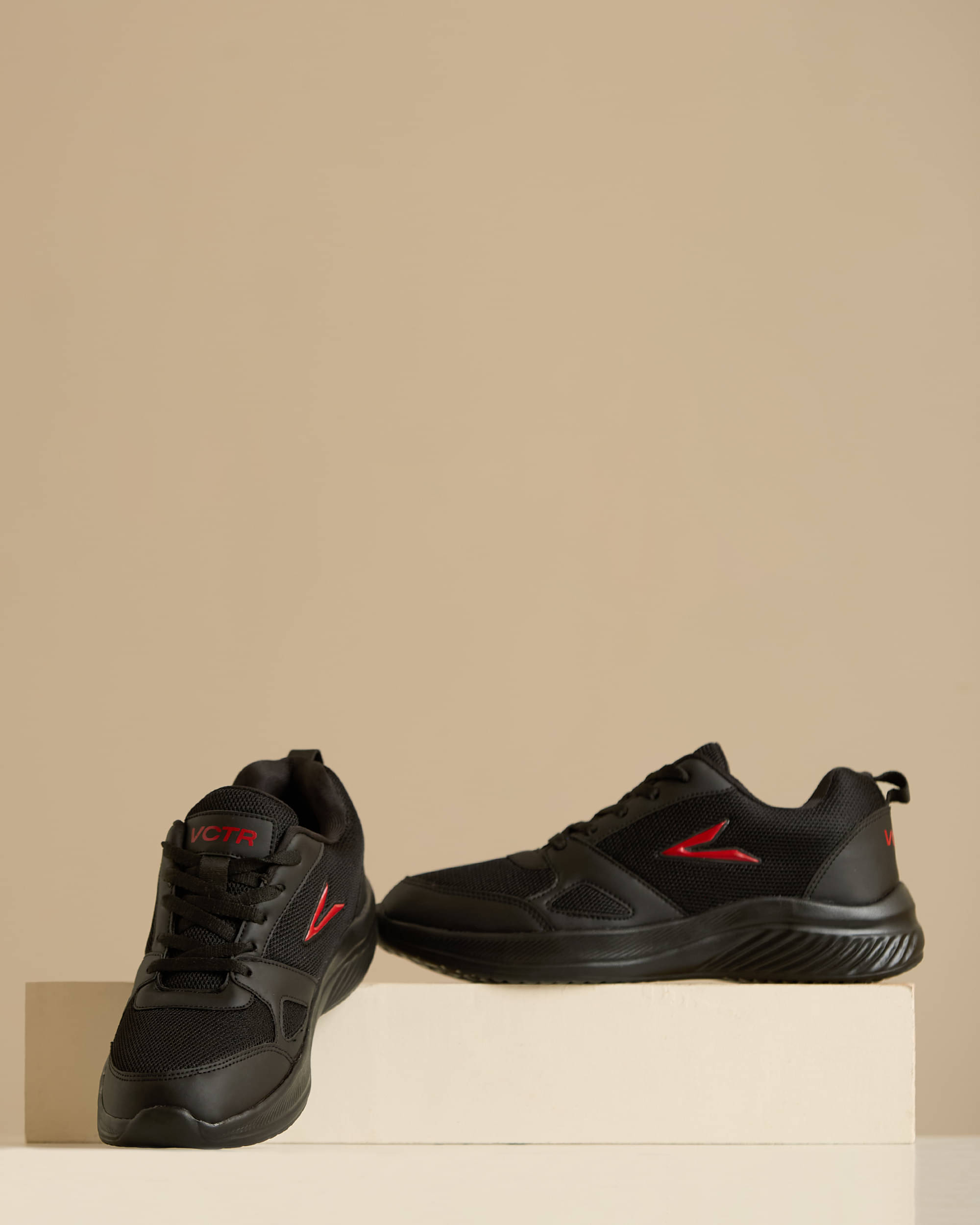     			VCTR GUIDE GD01 Black Men's Sports Running Shoes