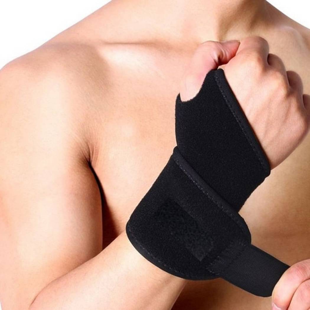     			Axofit Smart Series Wrist Support Free Size