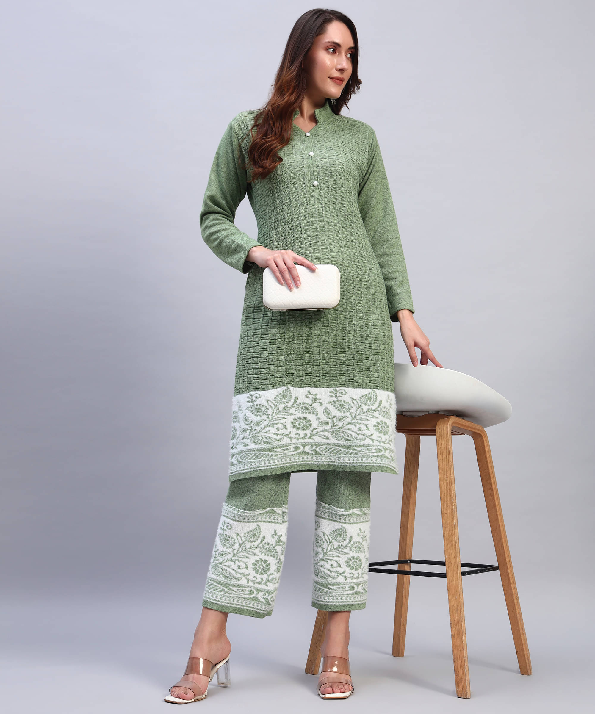 DUCOHIVE Women Woollen Self Design Straight Kurti With Palazzo ( Green ) DUCOHIVE Women Woollen Self Design Straight Kurti With Palazzo ( Green )