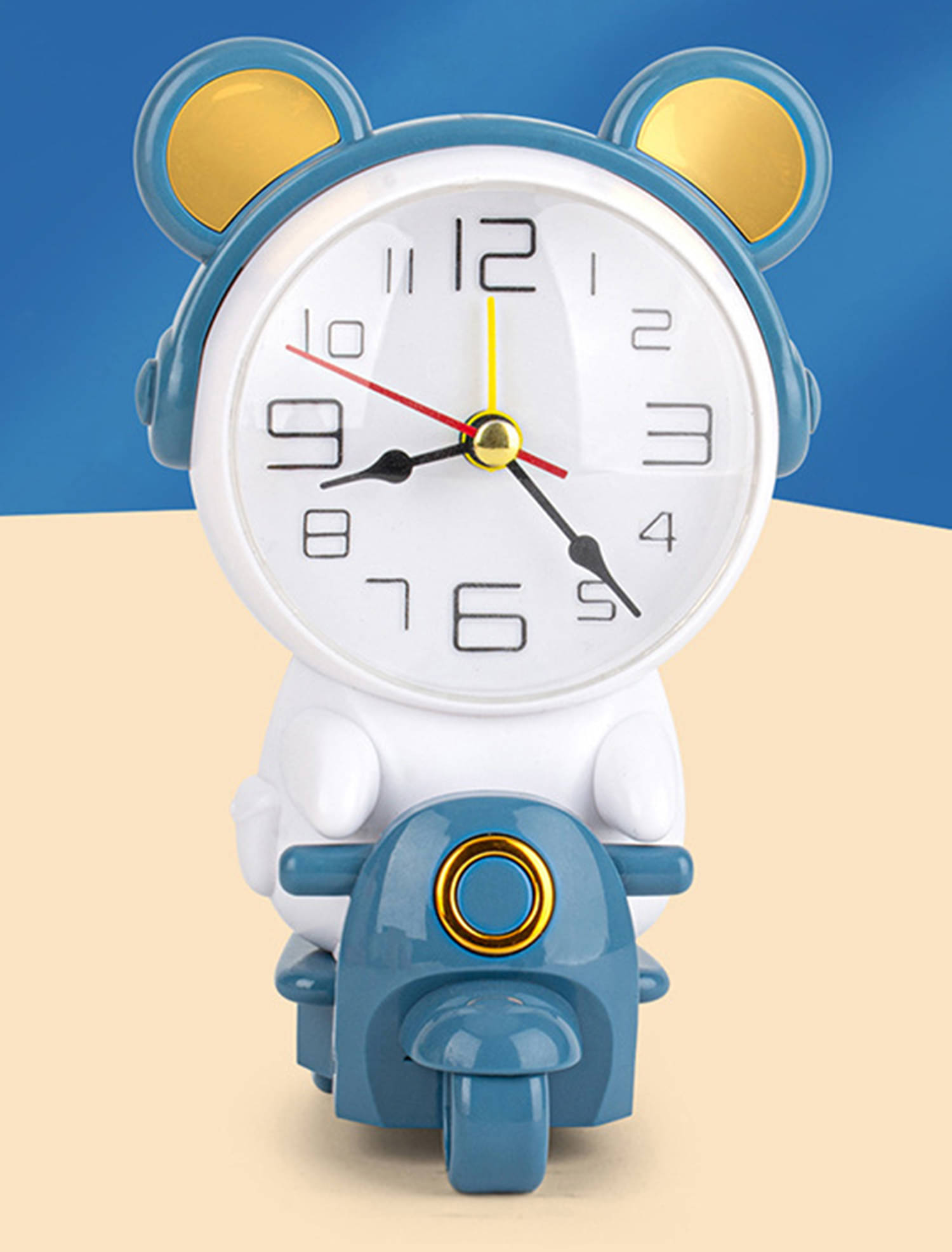     			Dealseven Fashion Analog Alarm Clock - Pack of 1