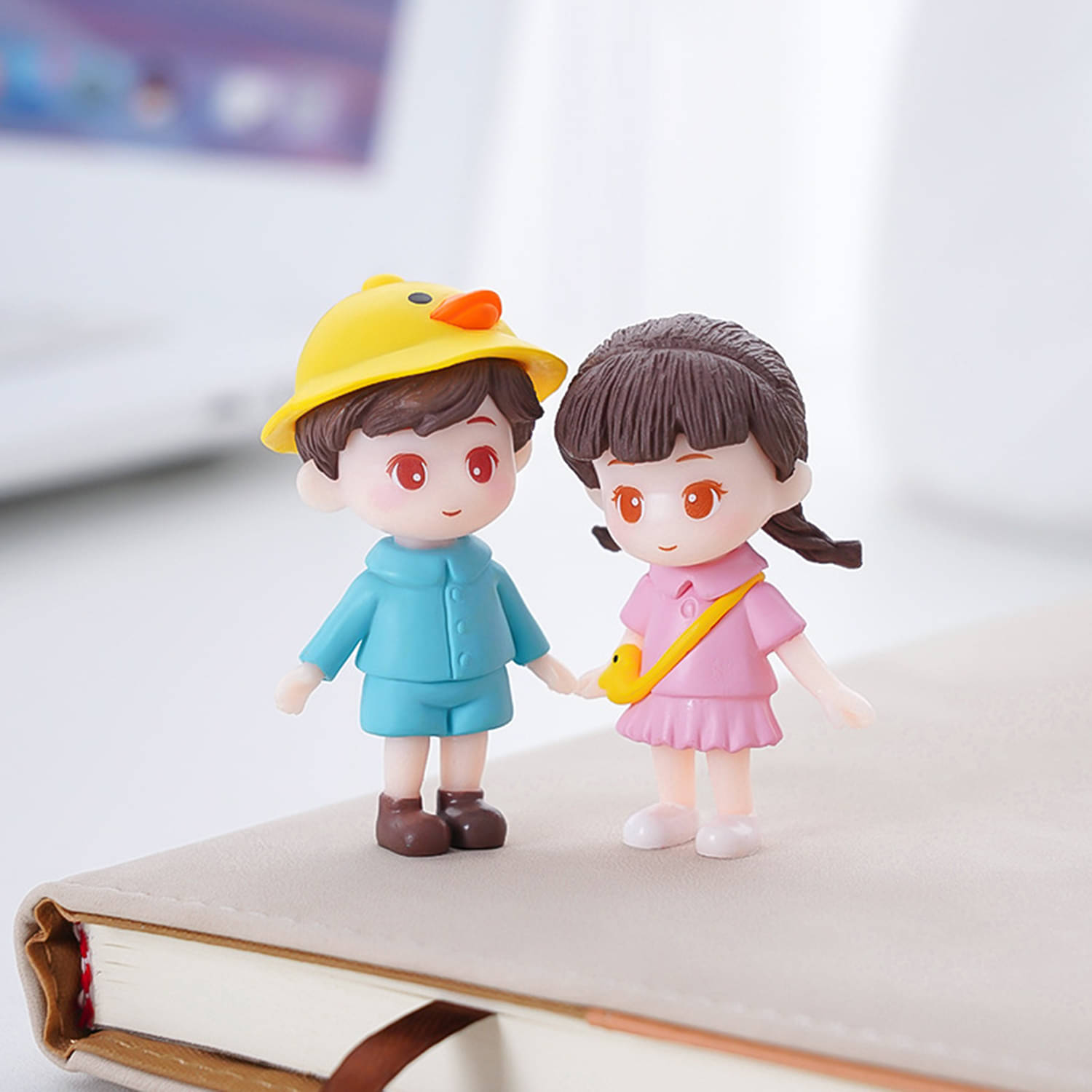 Dealseven Fashion Pack Of 1 Cute Little Hat Boy and Girl Miniature Showpiece Dealseven Fashion Pack Of 1 Cute Little Hat Boy and Girl Miniature Showpiece
