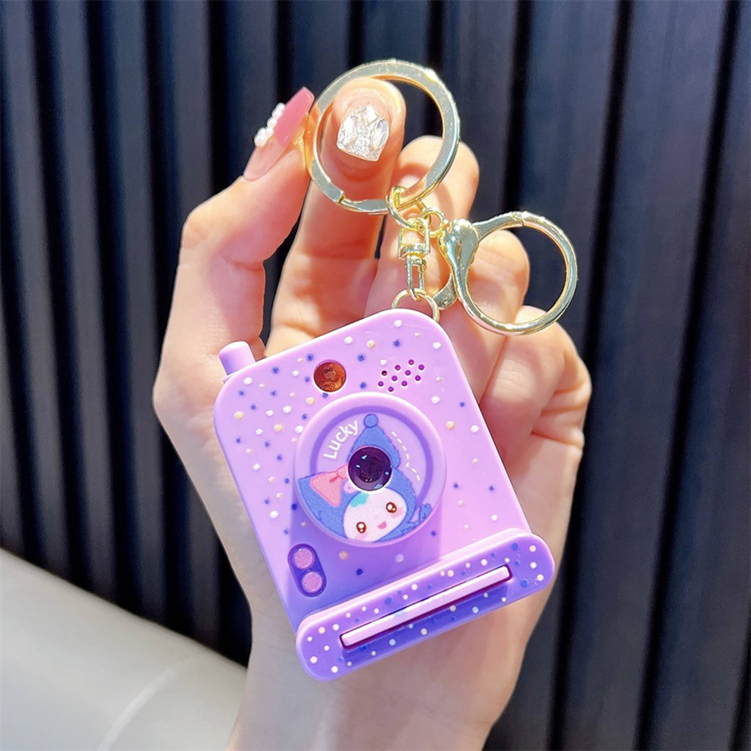     			Dealseven Fashion Purple Key Chain ( Pack of 1 )