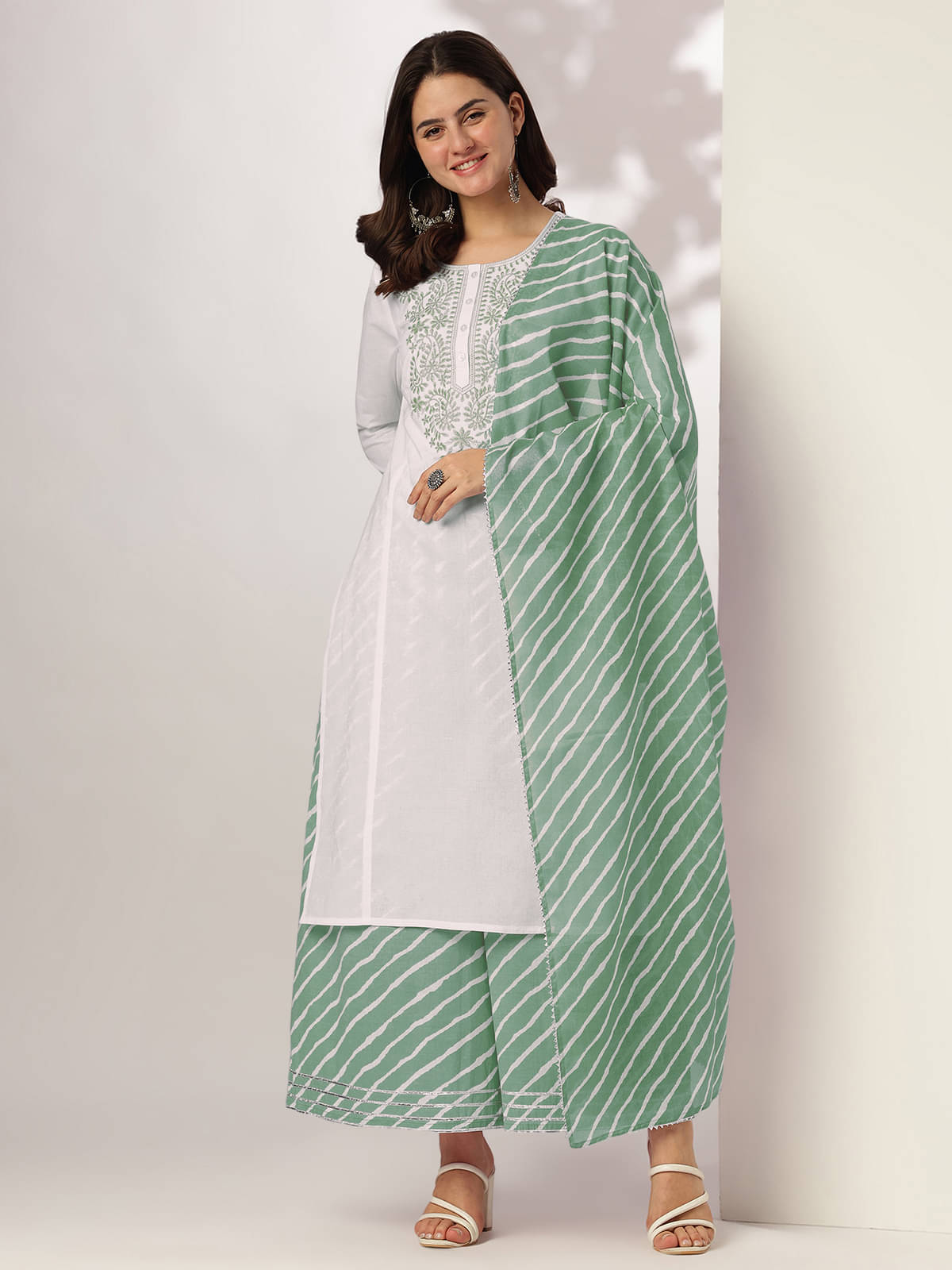 Janasya Women Cotton Embroidered Straight Kurti With Pants ( White ) Janasya Women Cotton Embroidered Straight Kurti With Pants ( White )
