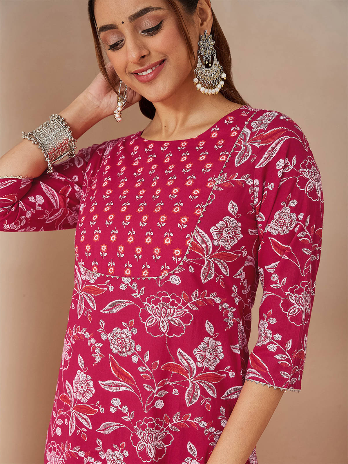 Janasya Women Cotton Printed A-line Kurti With Pants ( Magenta ) Janasya Women Cotton Printed A-line Kurti With Pants ( Magenta )