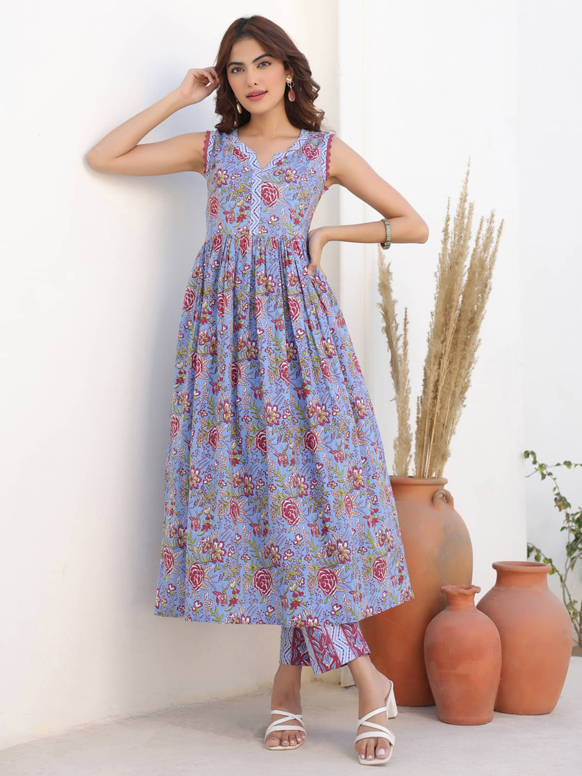 Janasya Women Cotton Printed A-line Kurti With Pants ( Blue ) Janasya Women Cotton Printed A-line Kurti With Pants ( Blue )