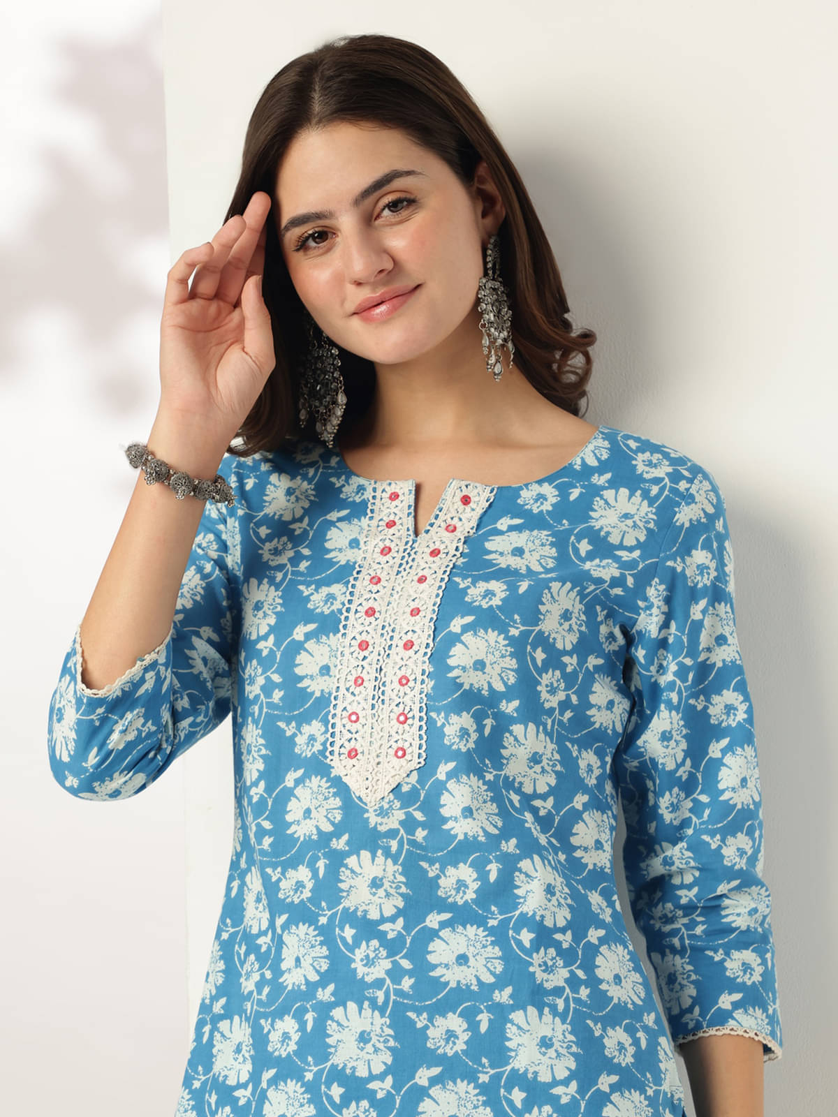 Janasya Women Cotton Printed Straight Kurti With Pants ( Blue ) Janasya Women Cotton Printed Straight Kurti With Pants ( Blue )