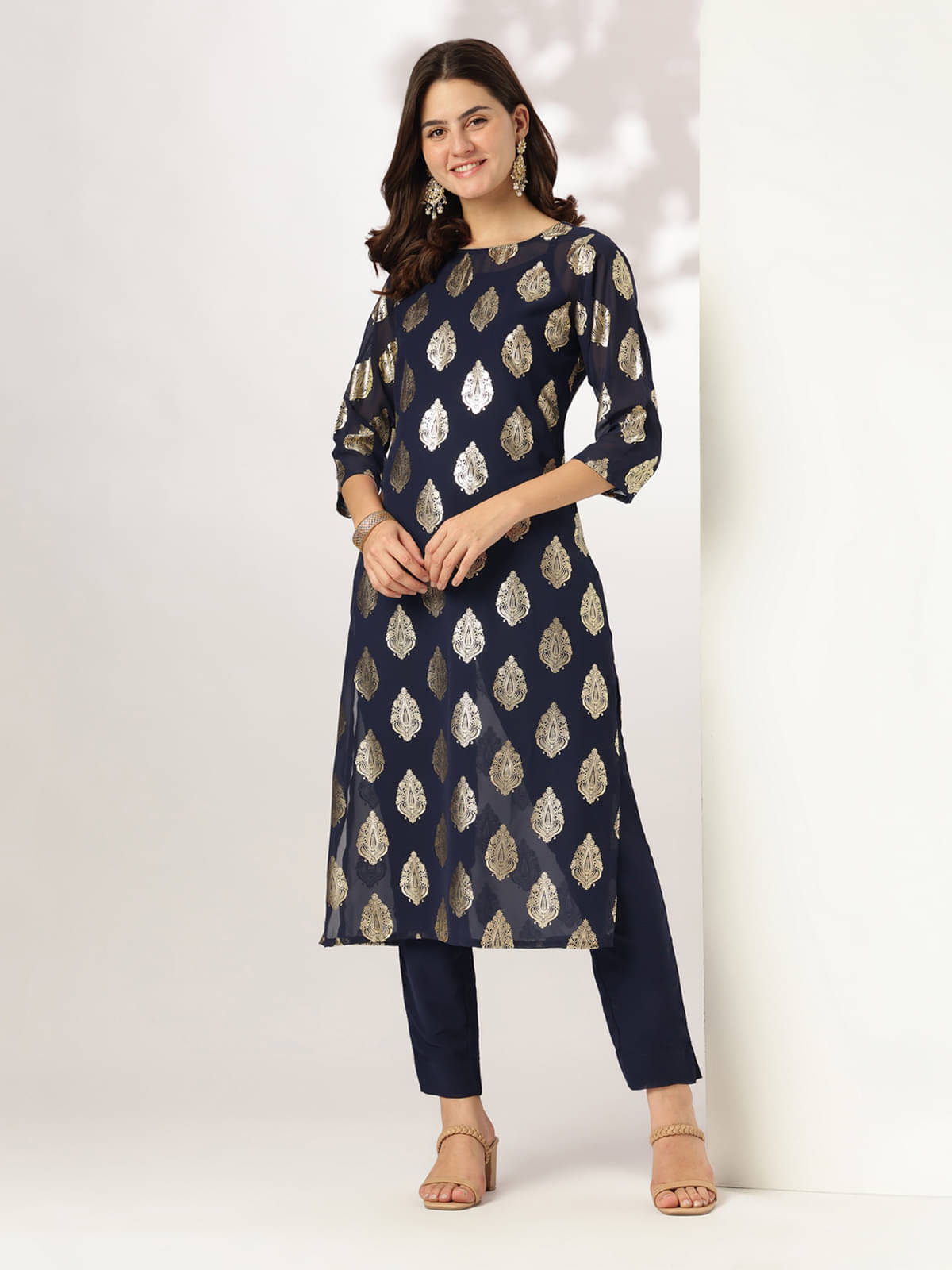 Janasya Women Georgette Printed Straight Kurti With Pants ( Navy Blue ) Janasya Women Georgette Printed Straight Kurti With Pants ( Navy Blue )