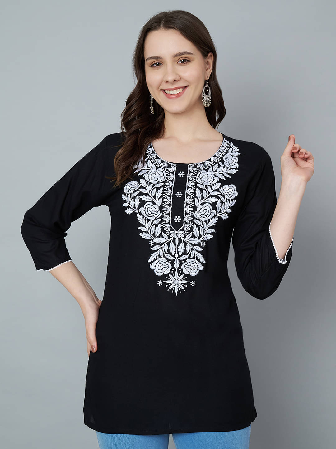 Trend Level Women Viscose Rayon Embroidered Straight Kurti ( Black ) Trend Level Women Viscose Rayon Embroidered Straight Kurti ( Black )