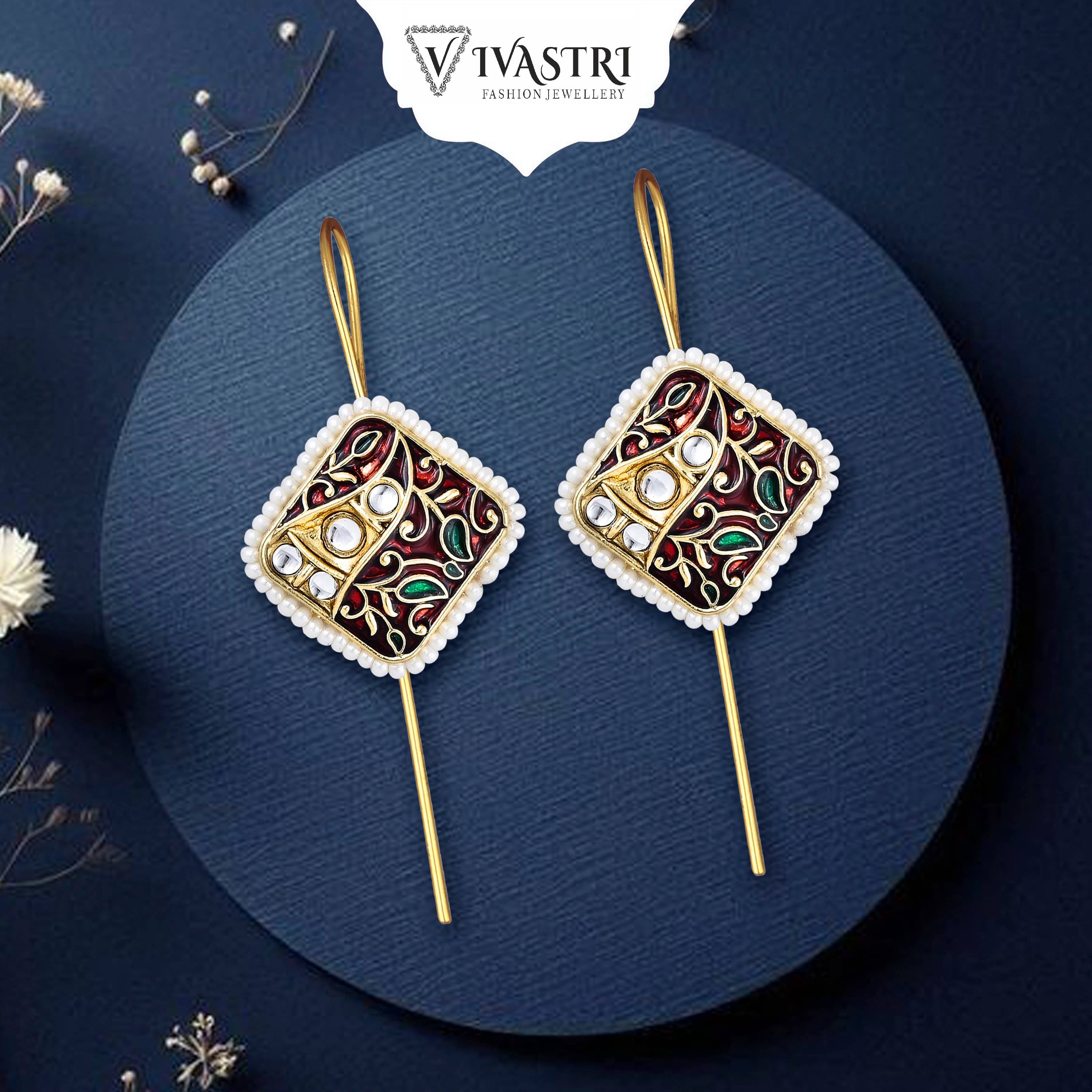     			VIVASTRI Gold EarCuff Earrings ( Pack of 1 )