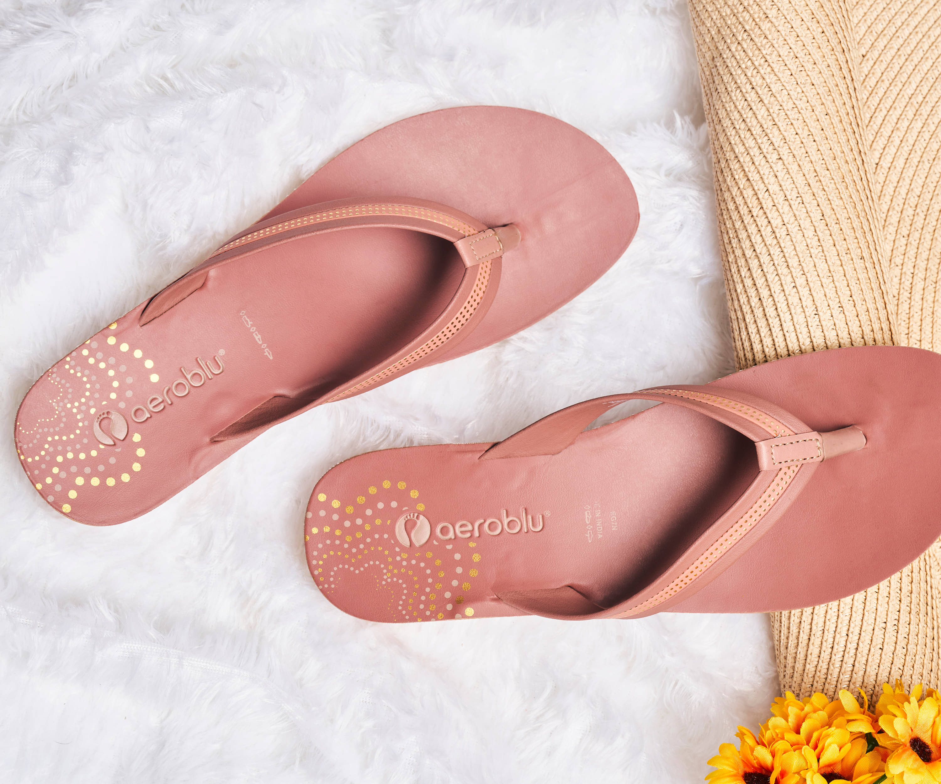     			Aeroblu Peach Women's Slipper