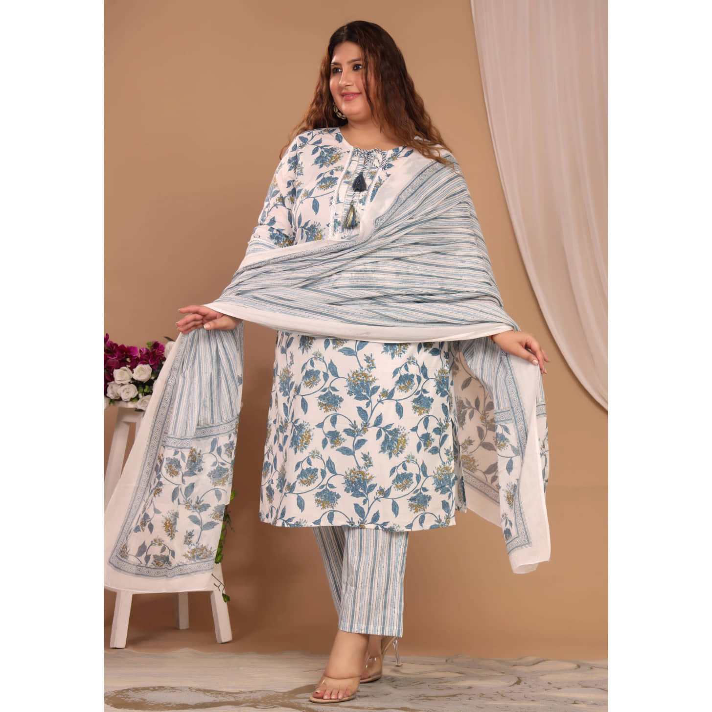 Avnii Women Cotton Printed Straight Kurti With Pants ( Blue )