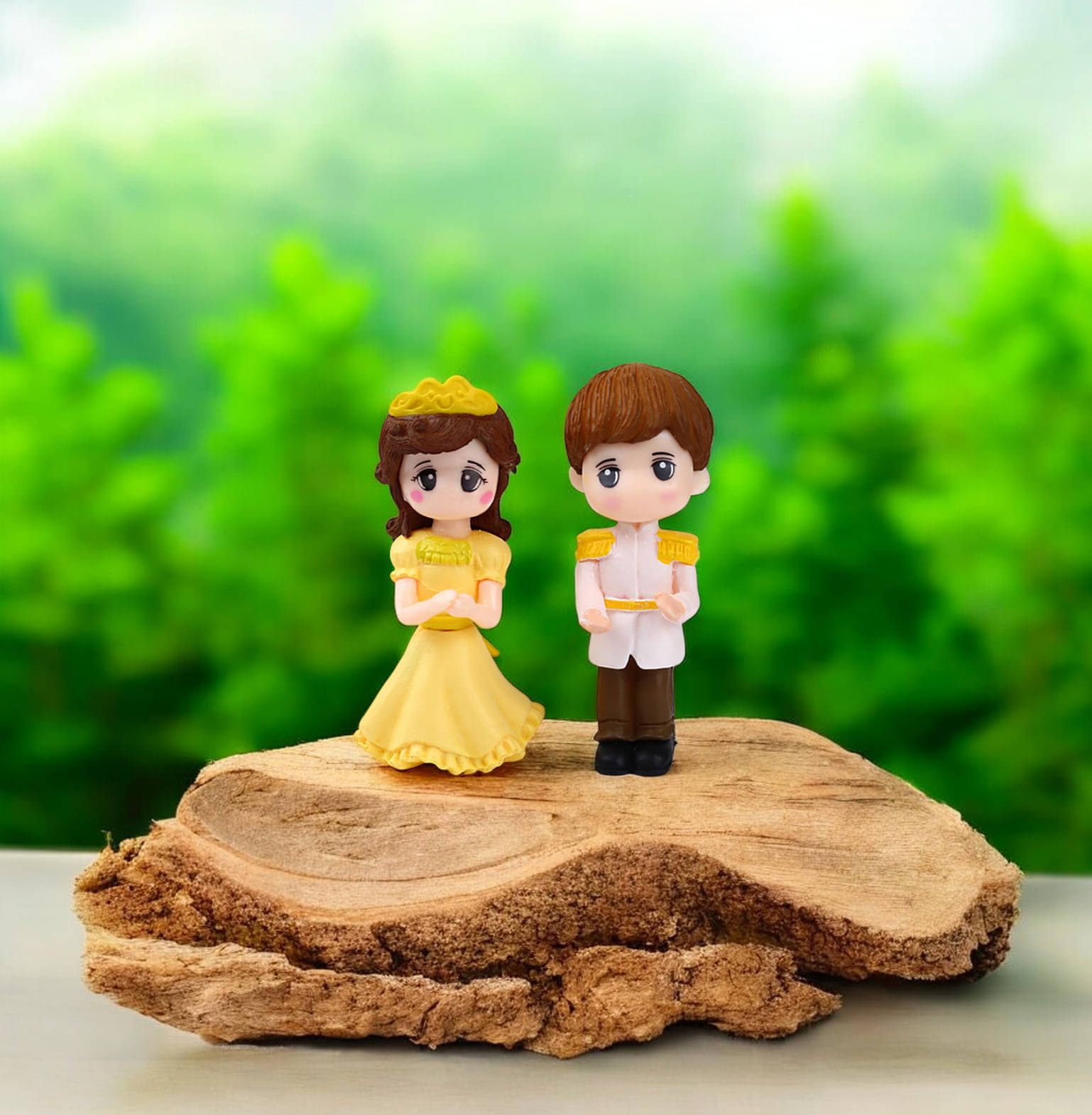 Dealseven Fashion Pack Of 1 Sweety Lovers Prince & Princess Figurine Miniature Showpiece Dealseven Fashion Pack Of 1 Sweety Lovers Prince & Princess Figurine Miniature Showpiece